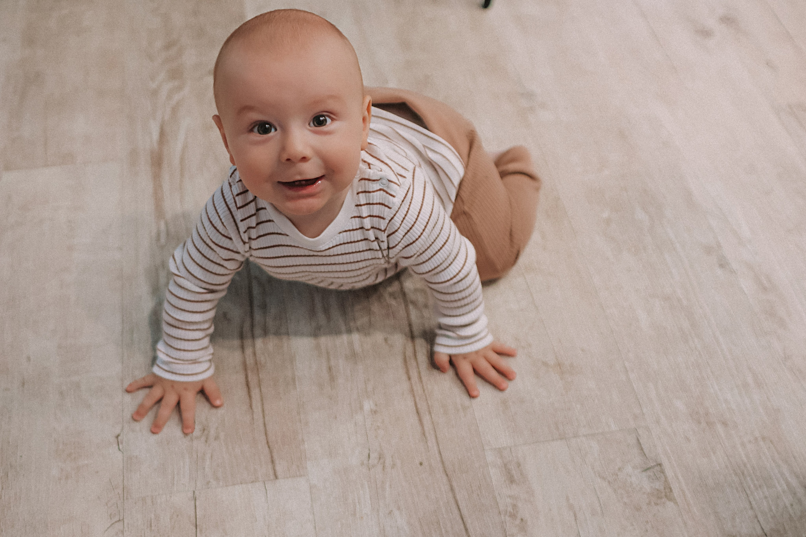 Мише 8 месяцев. Семейный фотограф Тюмень, фотограф на роды Салмина Мария