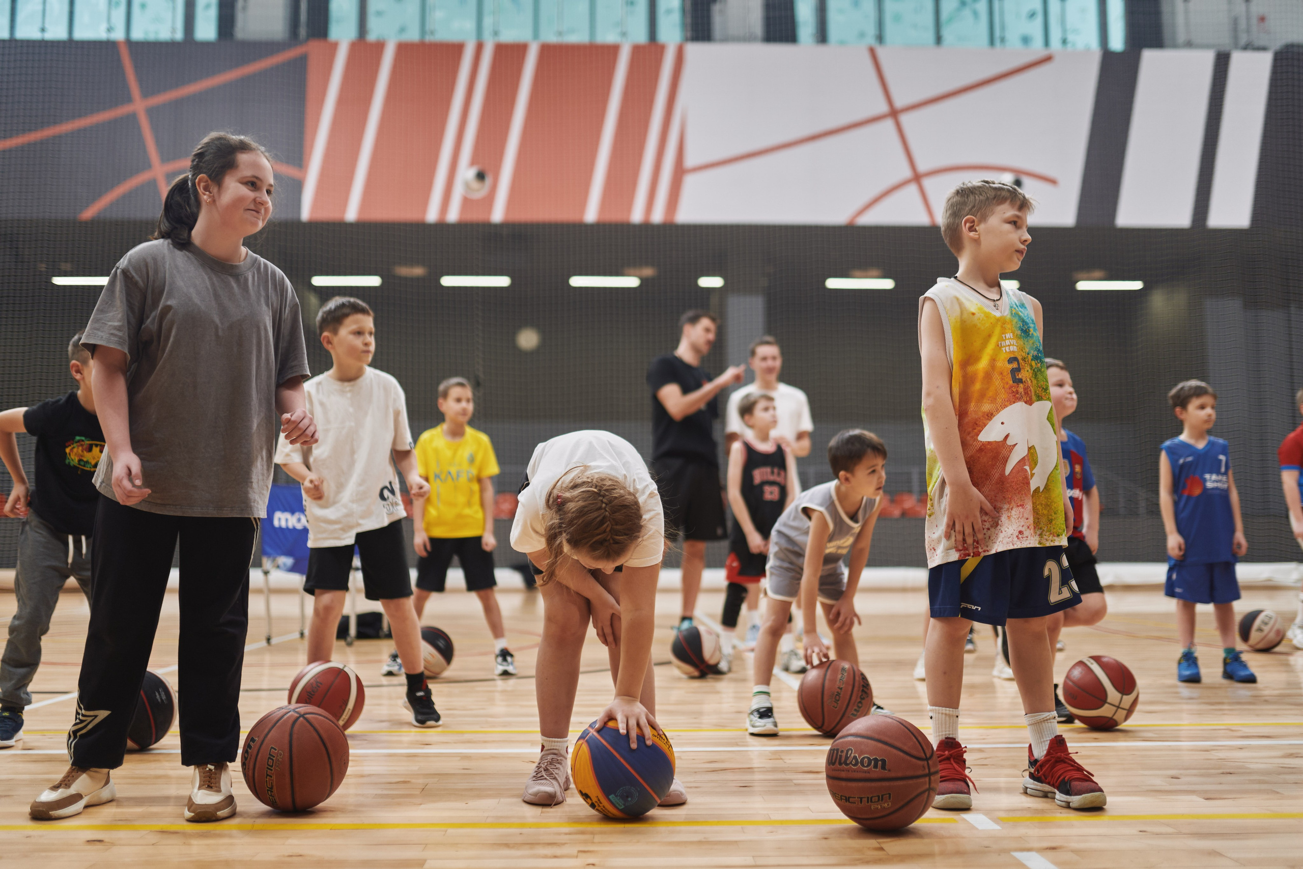 Новогодний баскетбол 2025. Детская лига. Евгений Бреча. Коммерческий и бэкстейдж фотограф в Москве