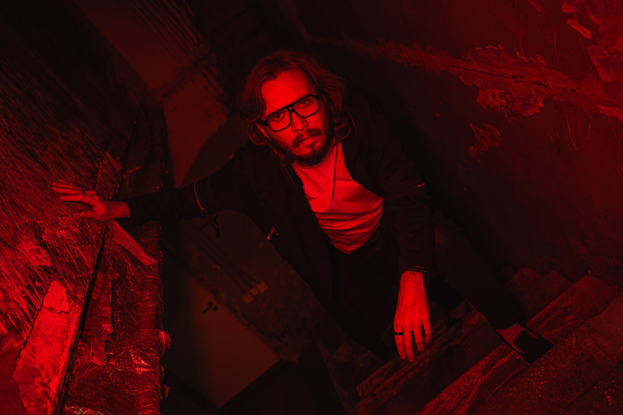 Мрак в неоновых лучах. Репортажный фотограф Анастасия Рубцова