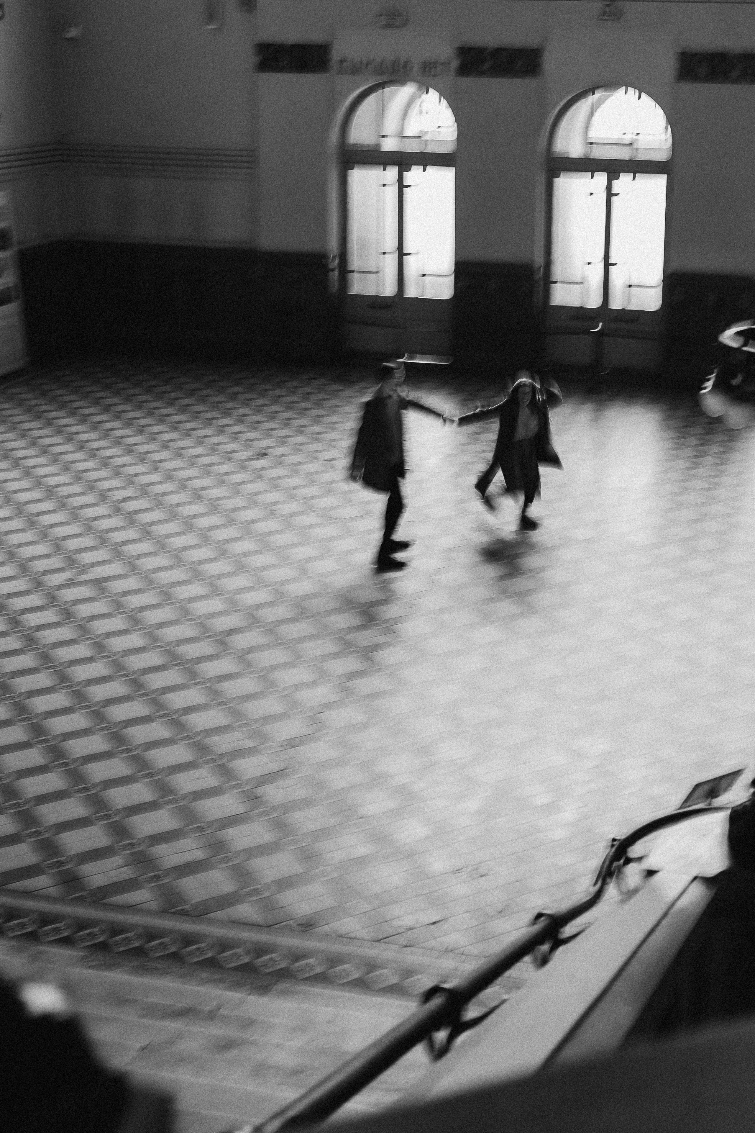 Никита и Юля: съёмка на Витебском вокзале. Фотограф Санкт-Петербург Князева Елизавета