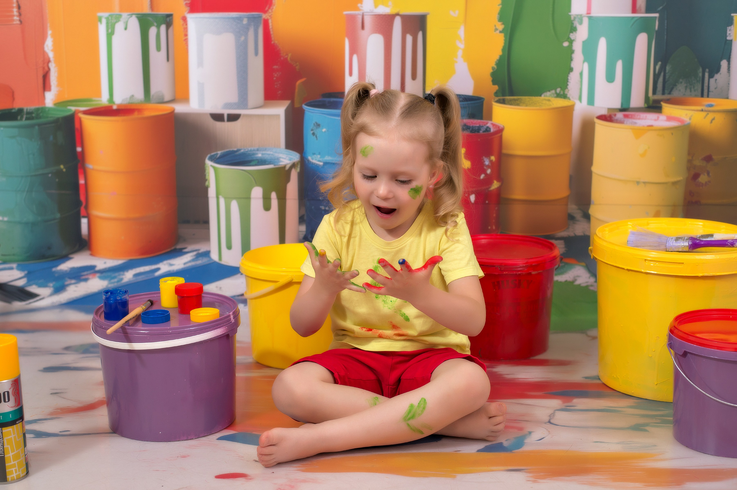 «Краски». Выпускные альбомы в Тутаеве.Захарова Лариса