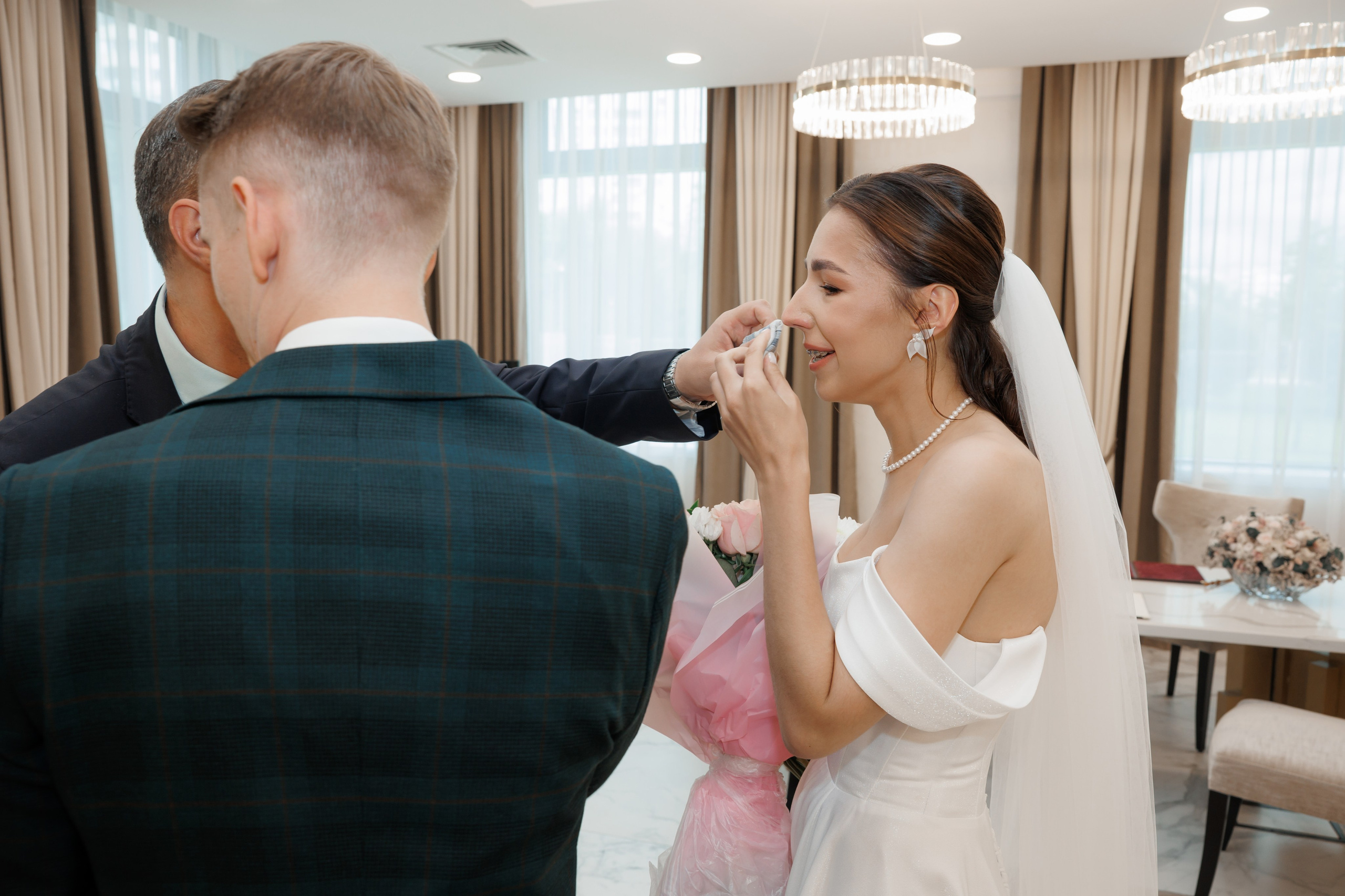 Регистрация в отеле Fish Point, ЗАГС Бутово, прогулка в Остафьево. Свадебный и репортажный фотограф (Москва, Королев и другие)