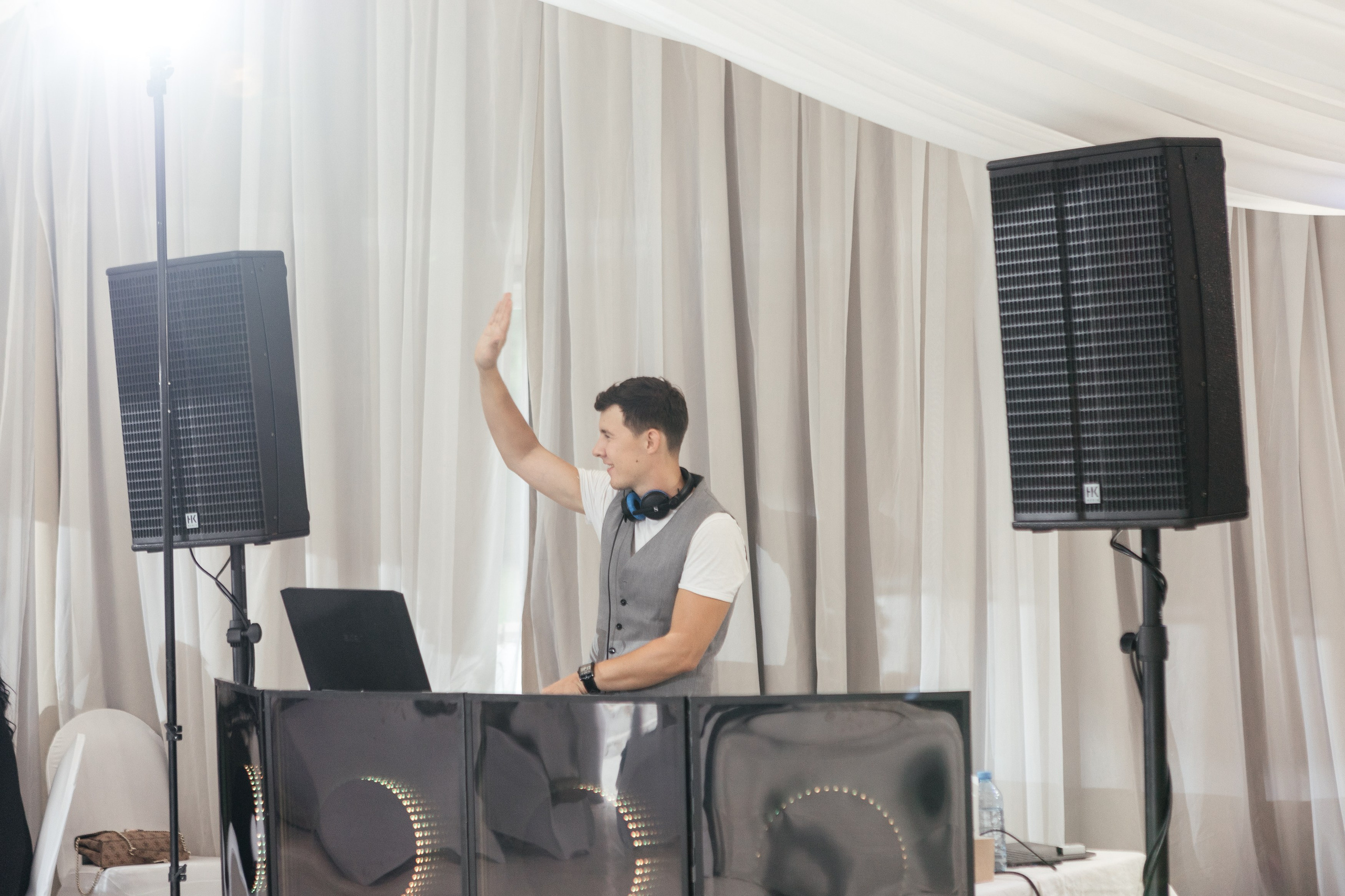 Свадебный фотограф Уфа — Руслан ГабдлисламовЖивые эмоции, красивые кадры, воспоминания на всю жизнь.Работаю по всей Республике Башкортоста. Свадебный фотограф Уфа Руслан Габдлисламов