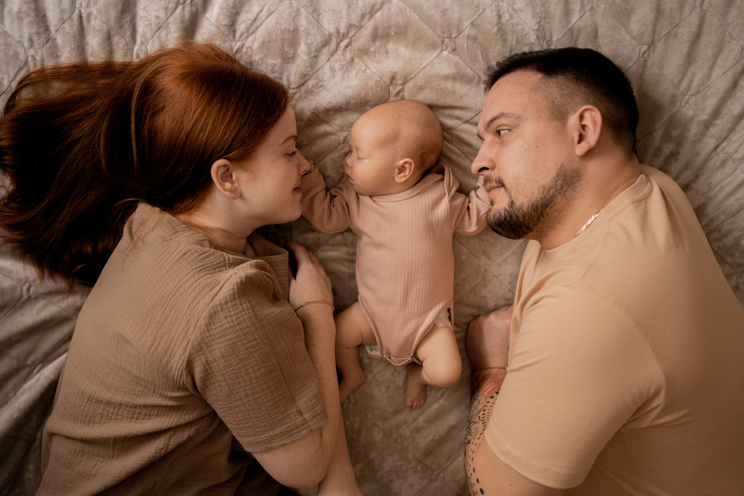 Мария, Артём и Анечка. Фотограф грудного вскармливания в Москве Екатерина