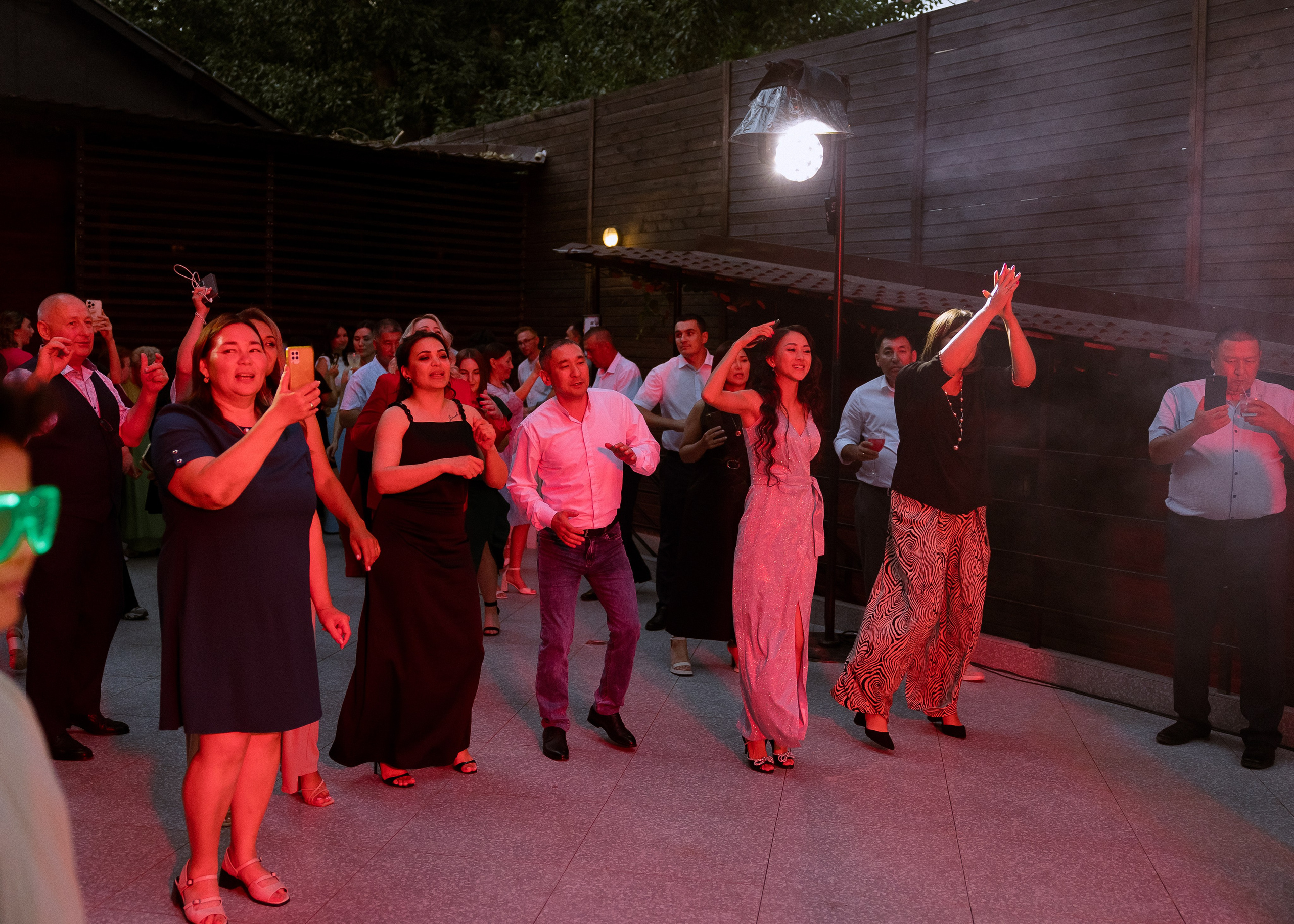 Дмитрий и Алита. Фотограф Эмиль Исякаев