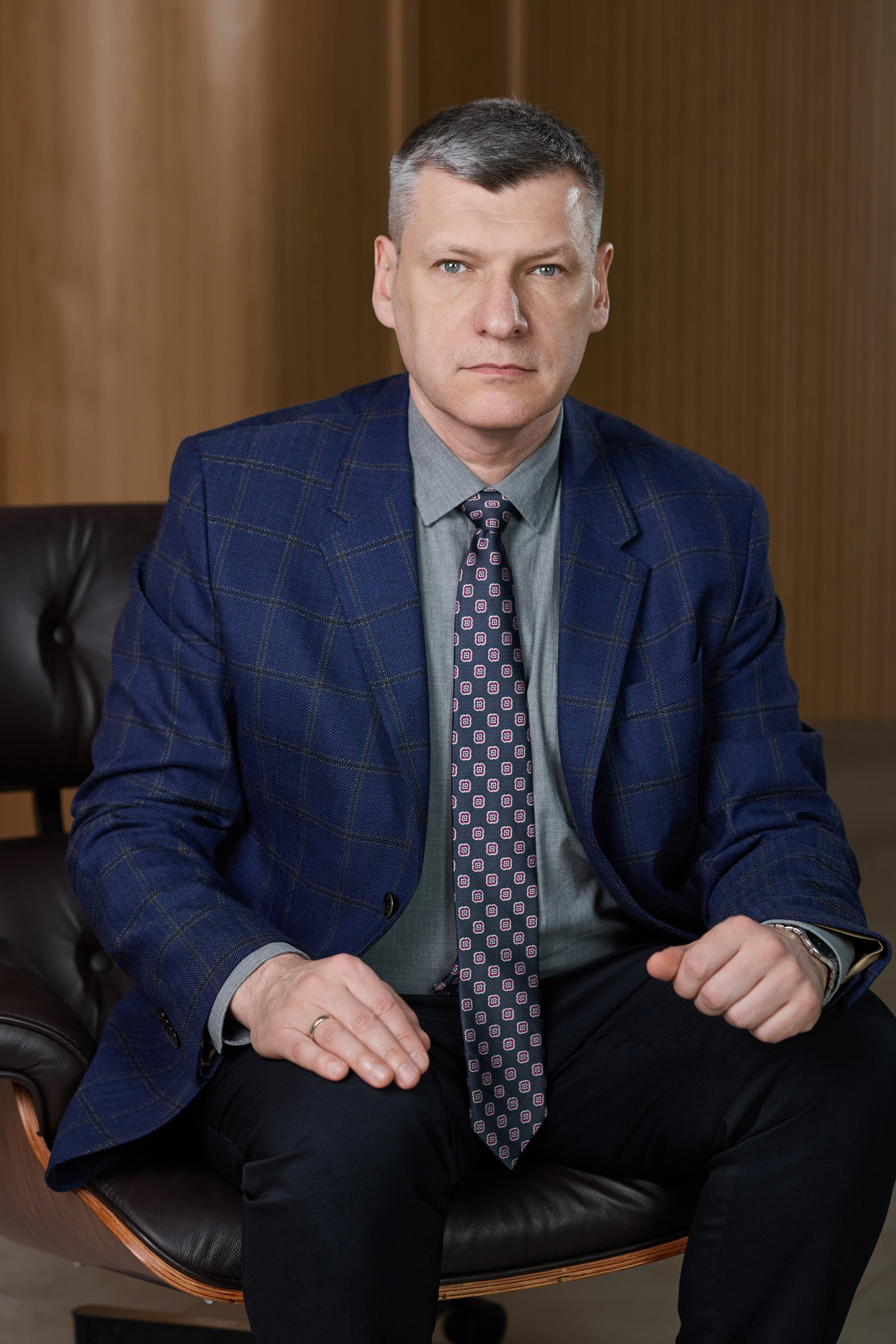 Контент для психотерапевта и автора книг Алексея Козлова. Фотопродакшн продающего контента