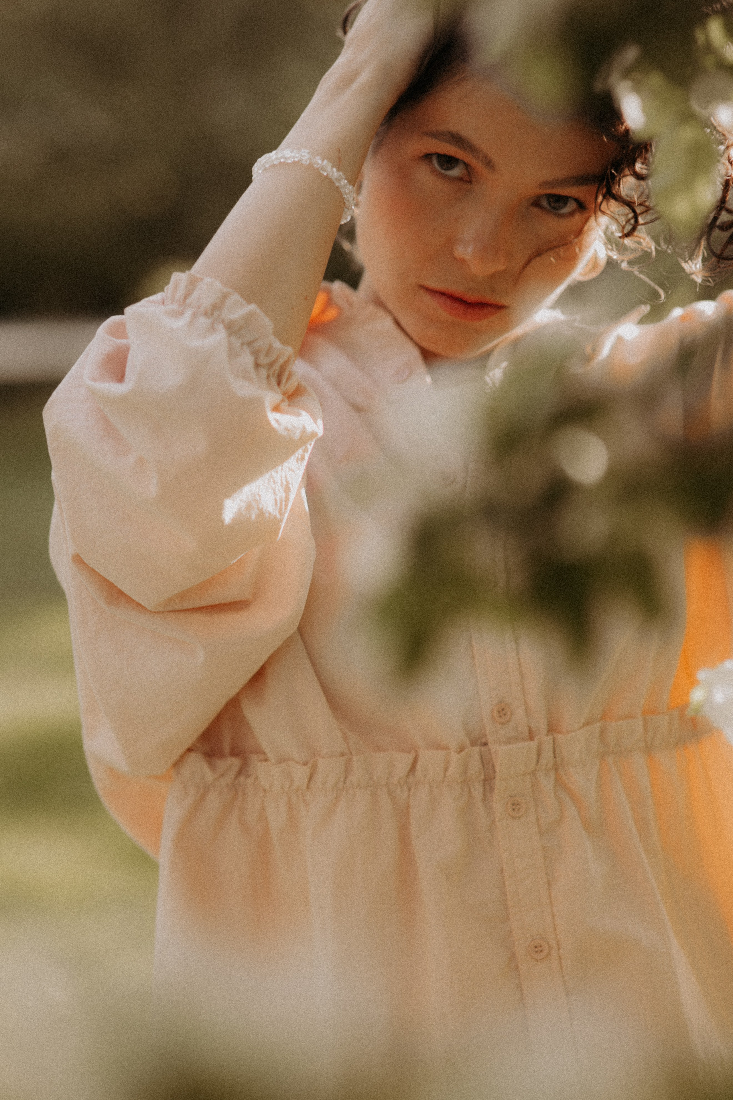 Фотосессия девушки на природе. Свадебный и репортажный фотограф в Ярославле и Санкт-Петербурге Роман Микрюков