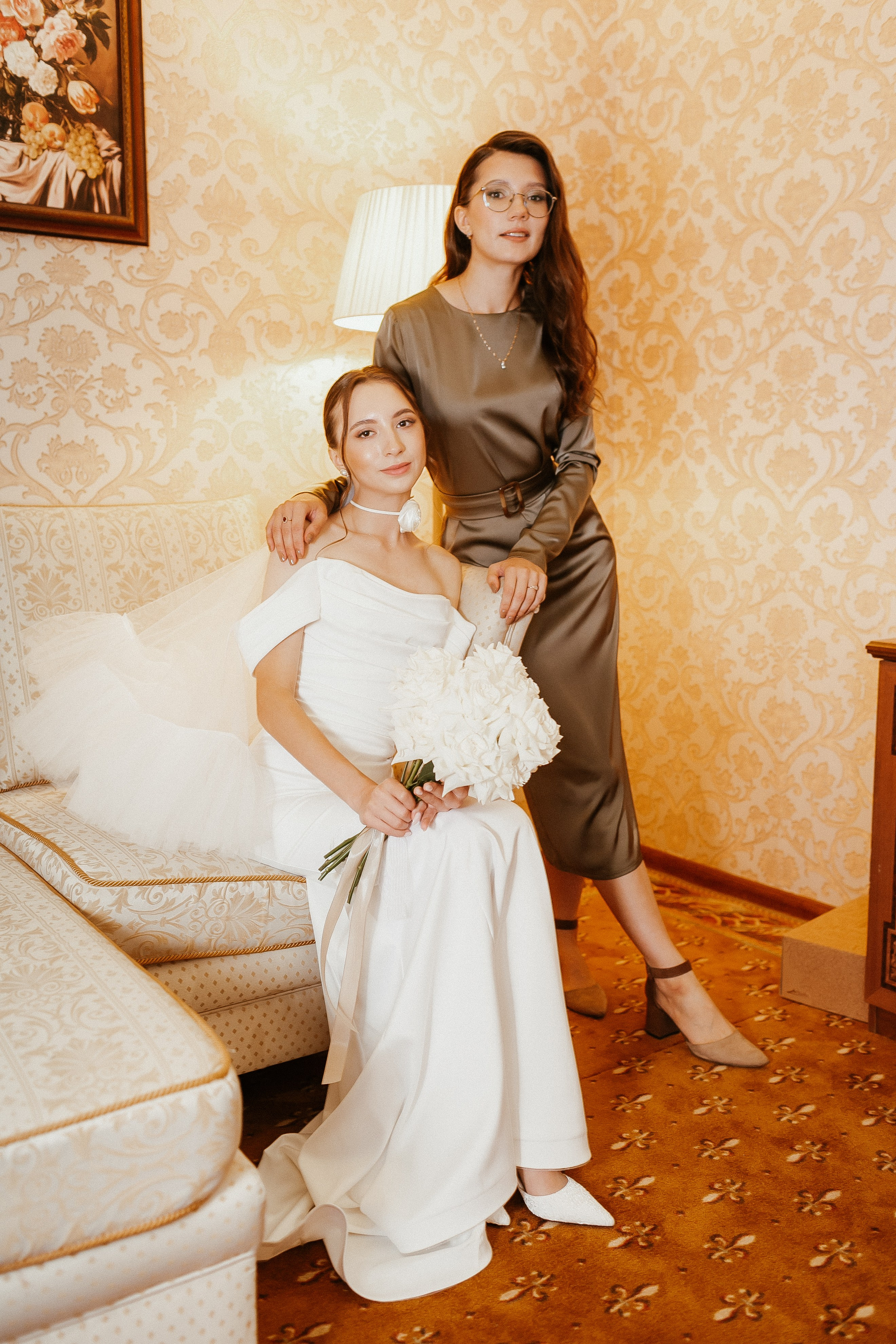 Свадебная осенняя фотосессия Ивана и Лидии в городе. Свадебный и репортажный фотограф в Ярославле и Санкт-Петербурге Роман Микрюков