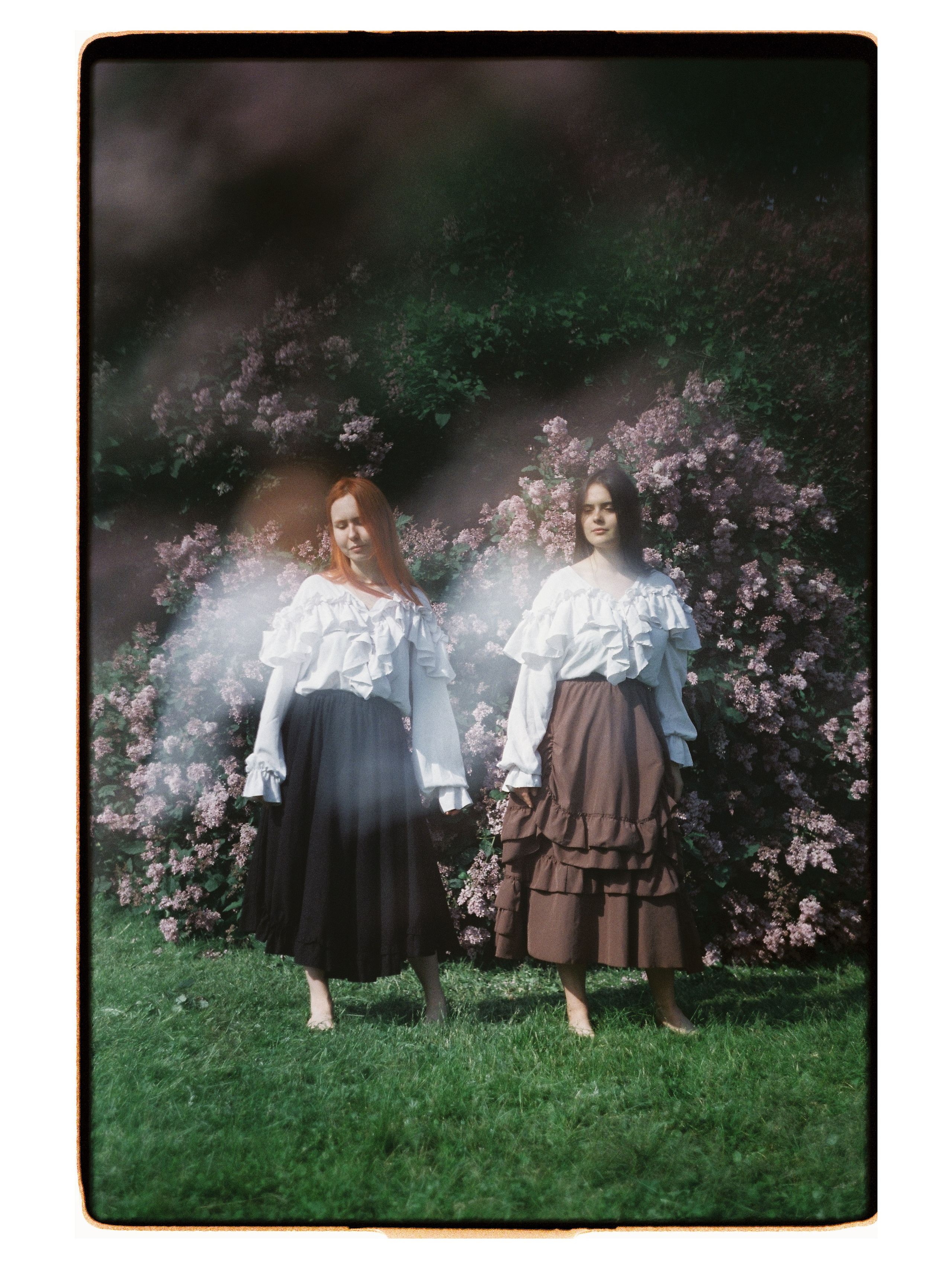 Фотосессия для подруг на плёнку 35 мм в Санкт-Петербурге. Светлана Гопанюк. Портретный фотограф. Санкт-Петербург. СПб