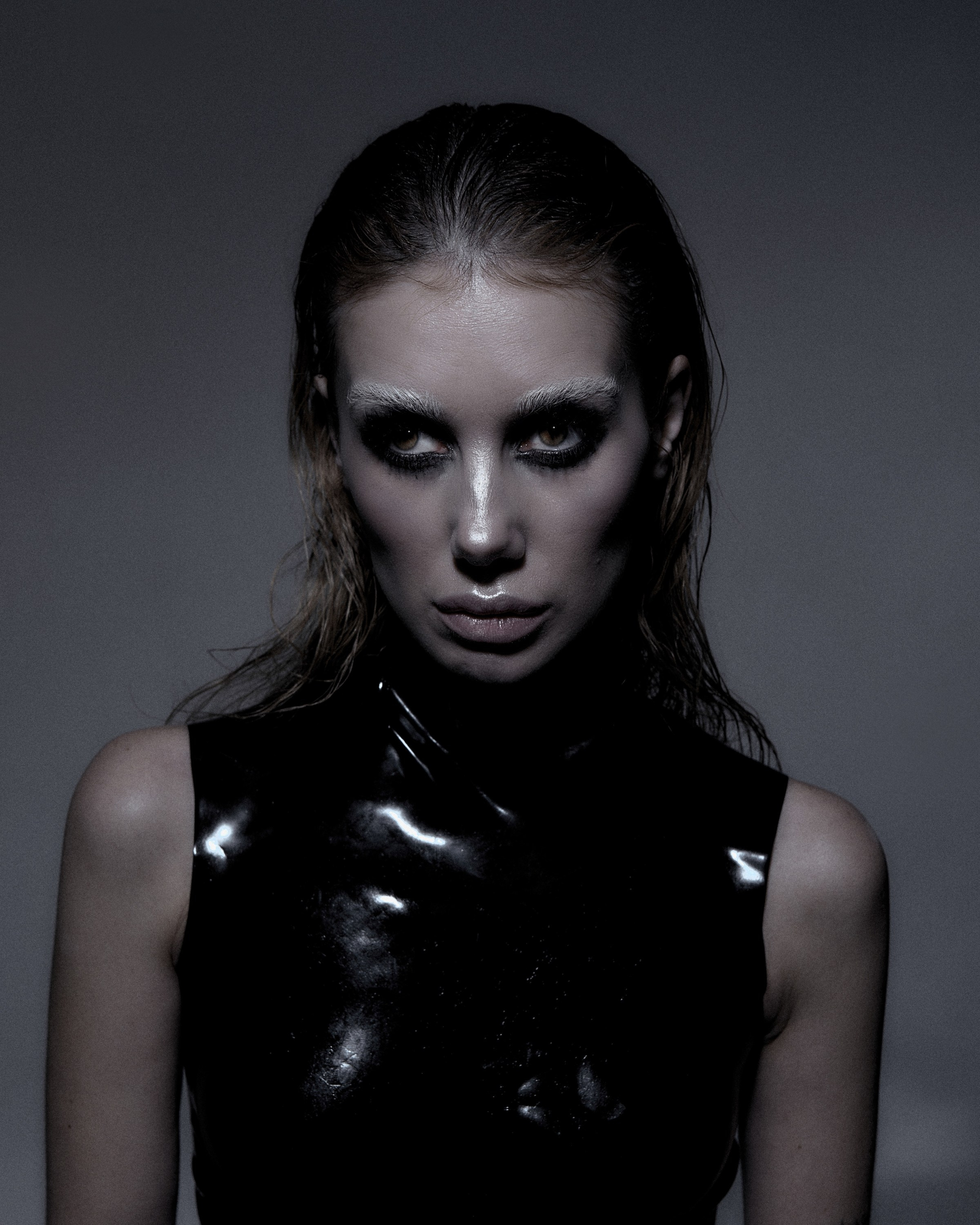 STUDIO. Фотограф для брендов в Москве Никита Чикунов