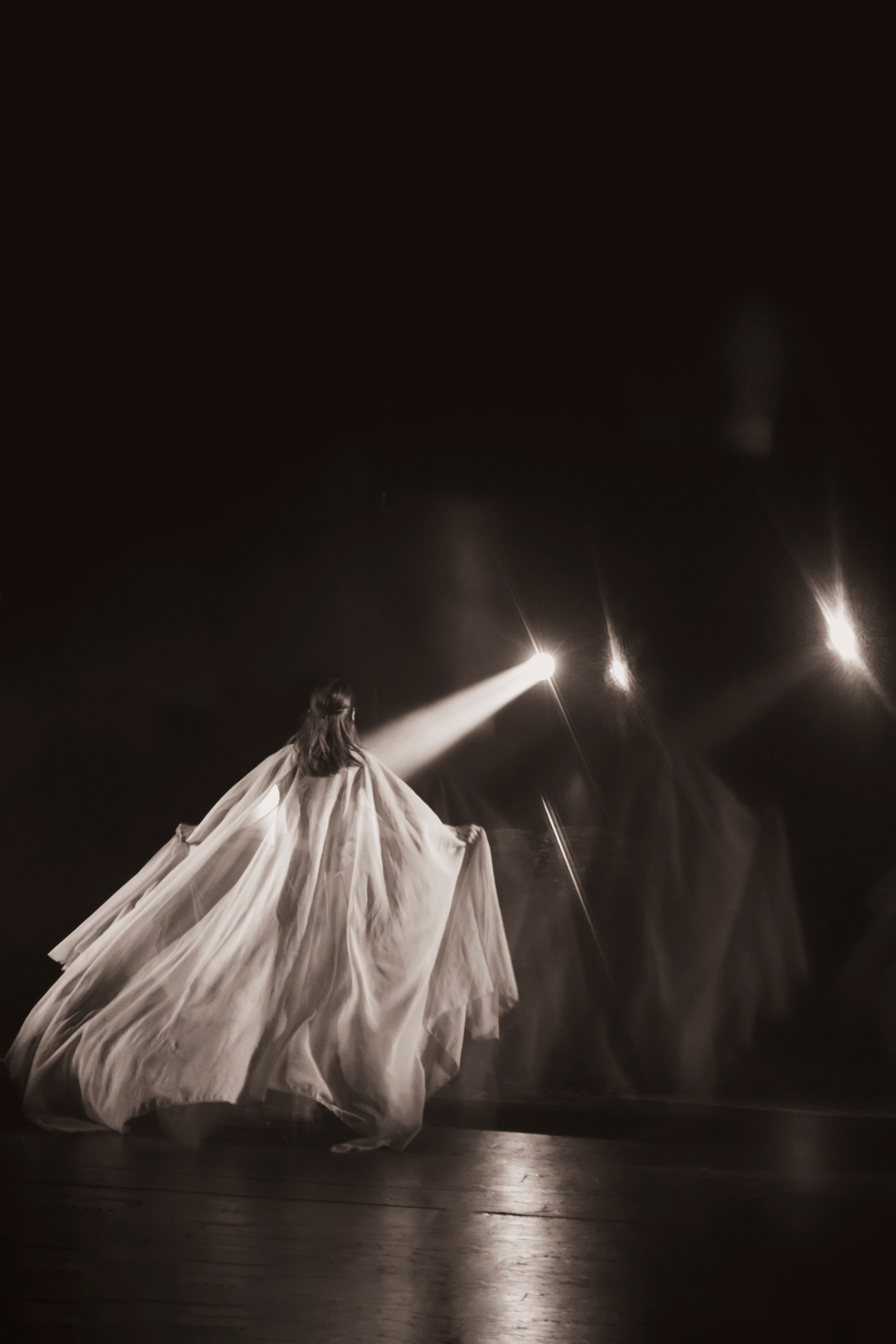 Спектакль по знаменитому роману Станислава Лема Фотограф - Мэри Маршания