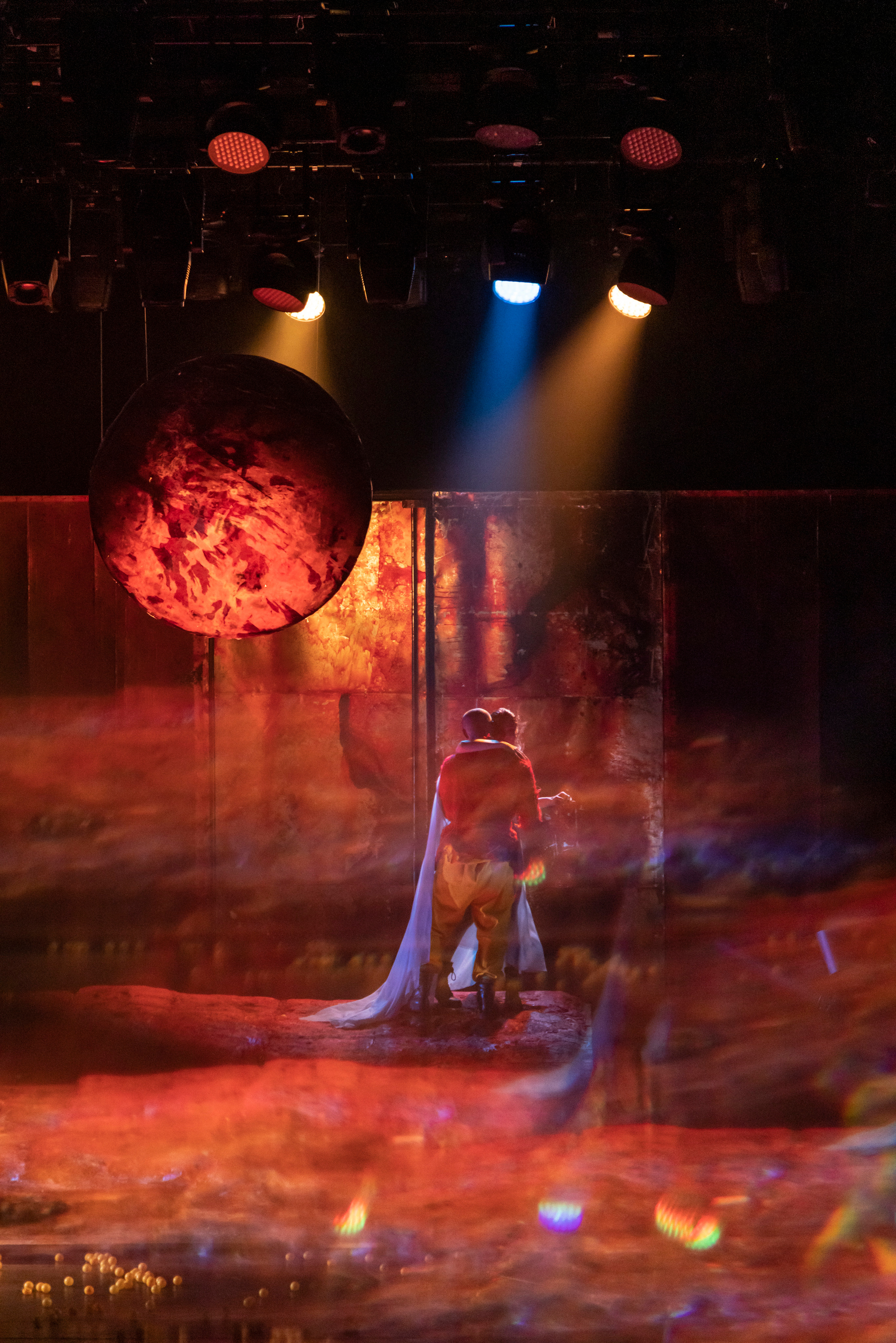 Спектакль по знаменитому роману Станислава Лема Фотограф - Мэри Маршания