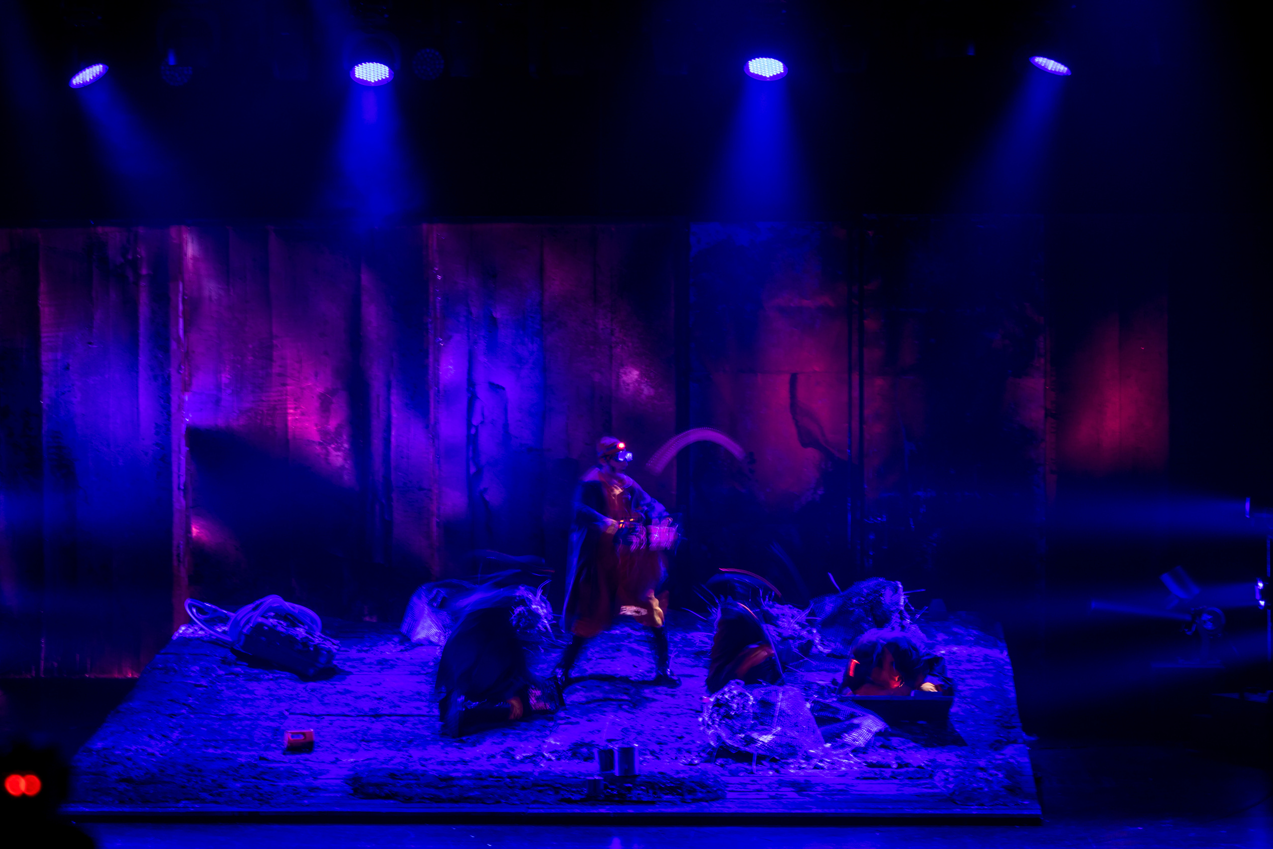 Спектакль по знаменитому роману Станислава Лема Фотограф - Мэри Маршания