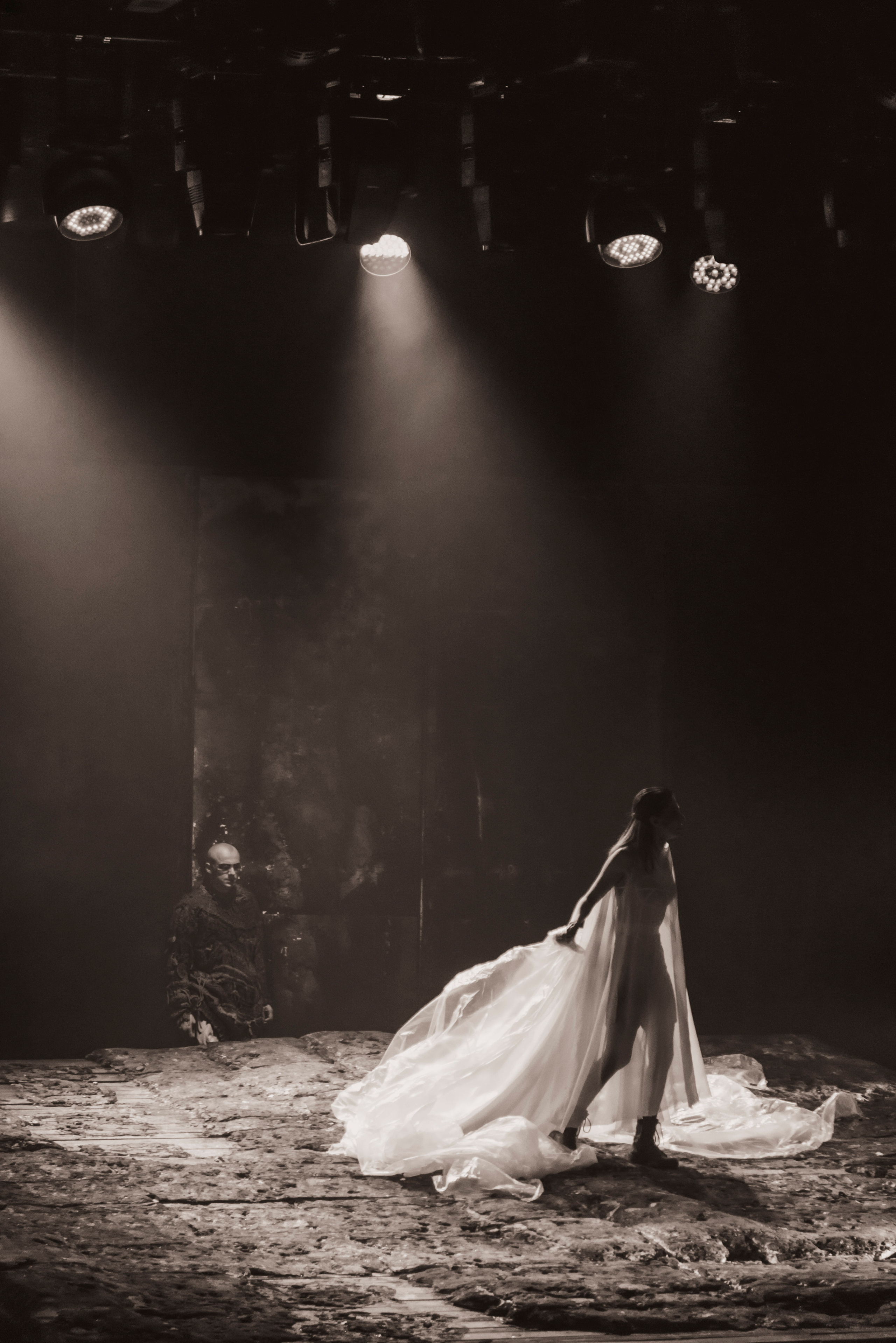 Спектакль по знаменитому роману Станислава Лема Фотограф - Мэри Маршания