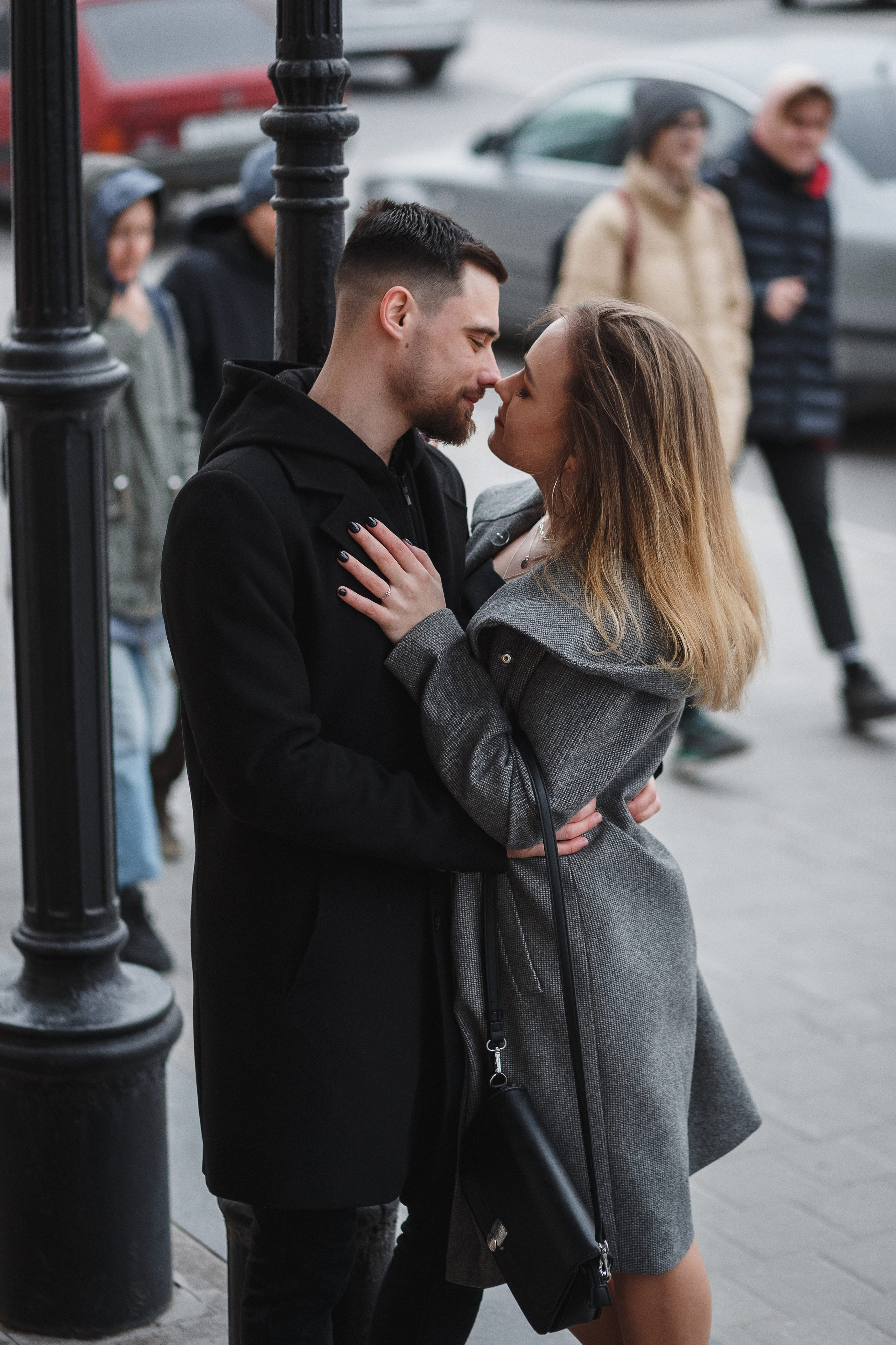 Романтическая фотосессия Никиты и Марины у Театра Чехова в Таганроге. Свадебный и семейный фотограф в Таганроге Бакарюк Антон
