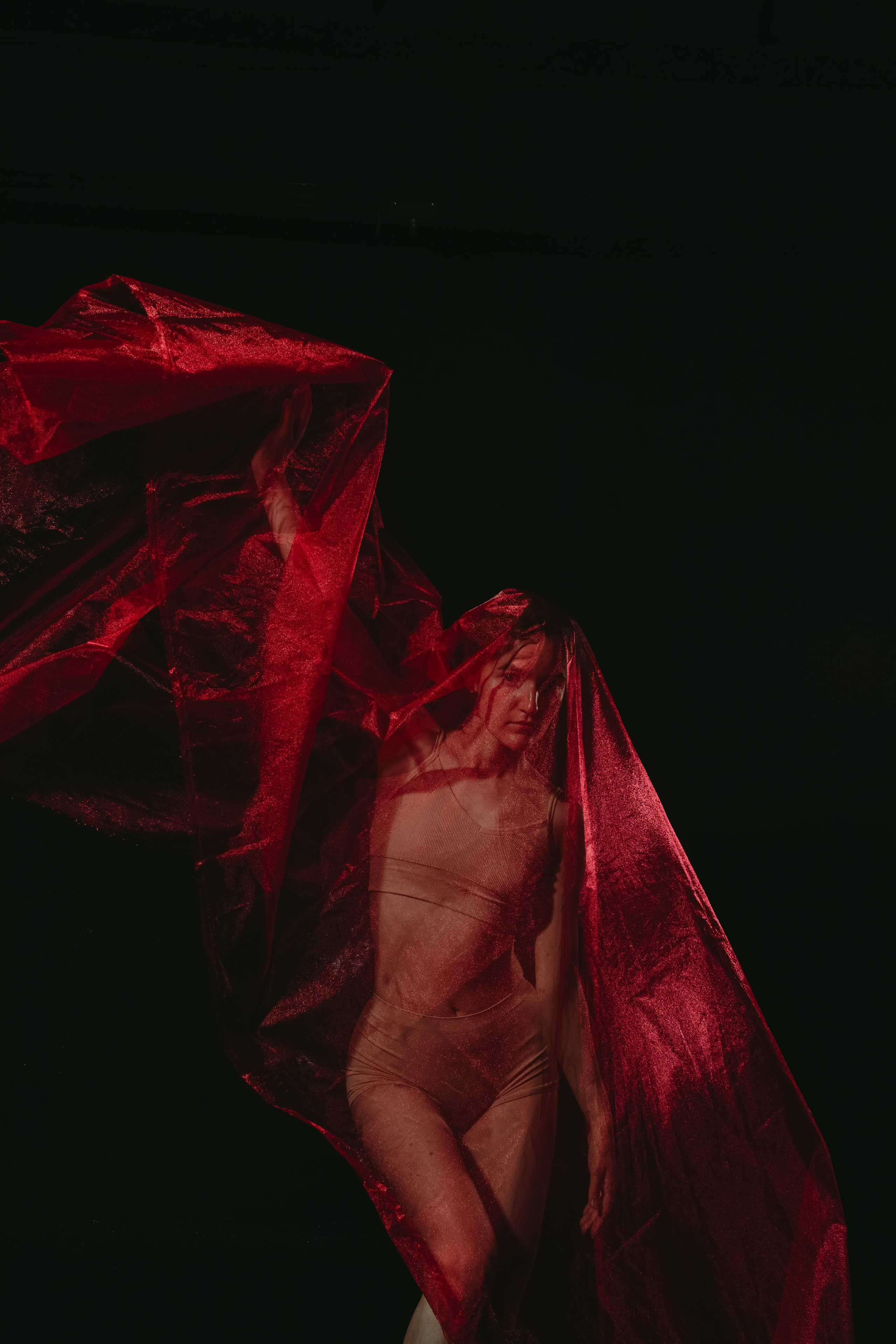 Индивидуальная фотосессия с водой. Фотограф продюсер съемок Йолдыз Плетнева