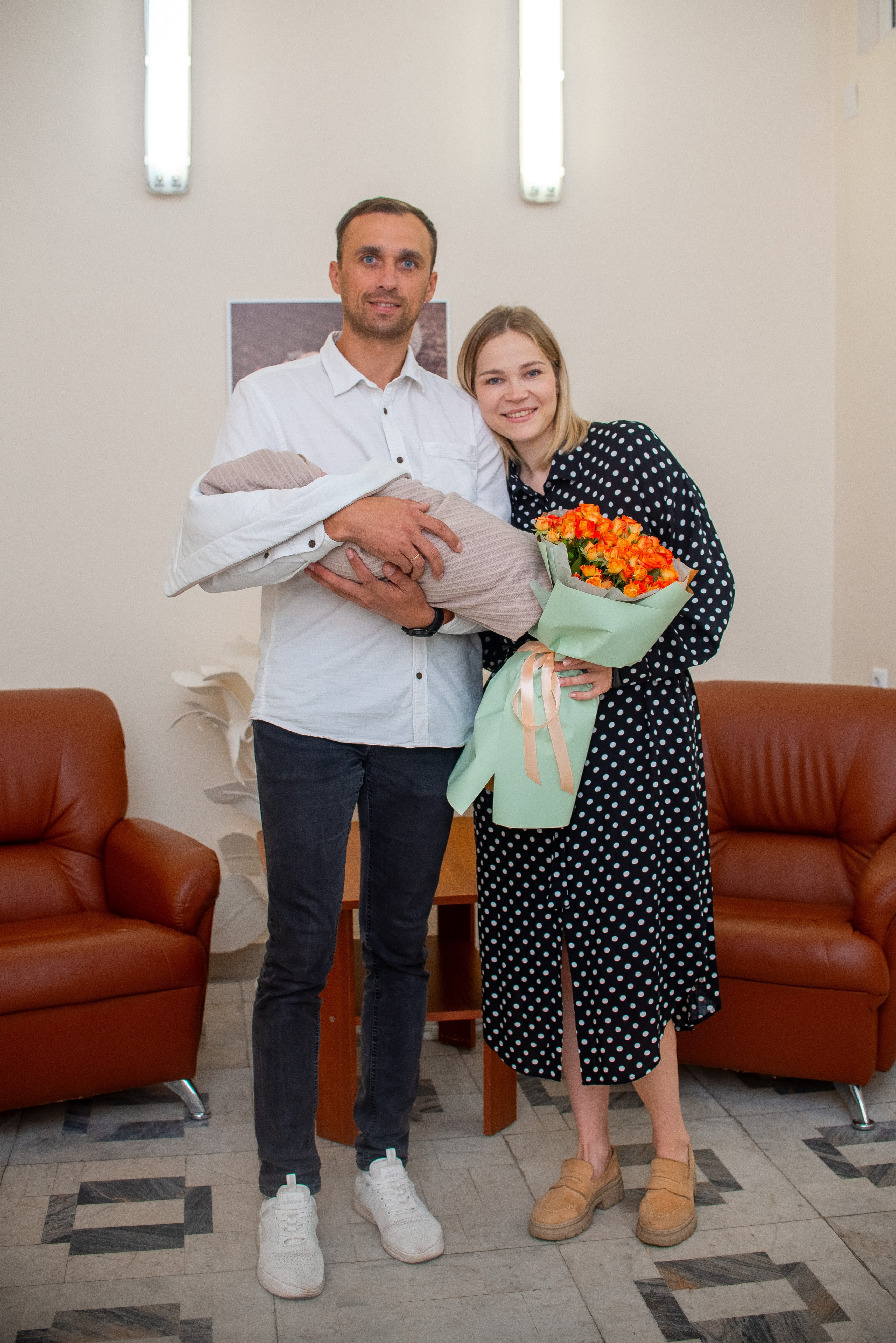 Выписка Константина 2РД. Семейный фотограф на выписку из роддома и крещение Минск Настя Гришук