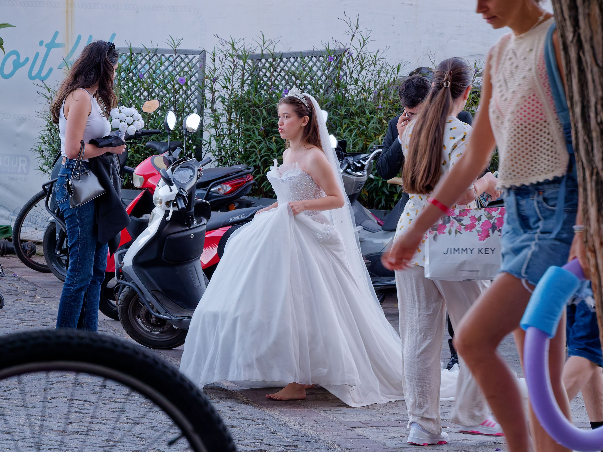 Алания 2025, город, стрит-фото. Избранные фотографии