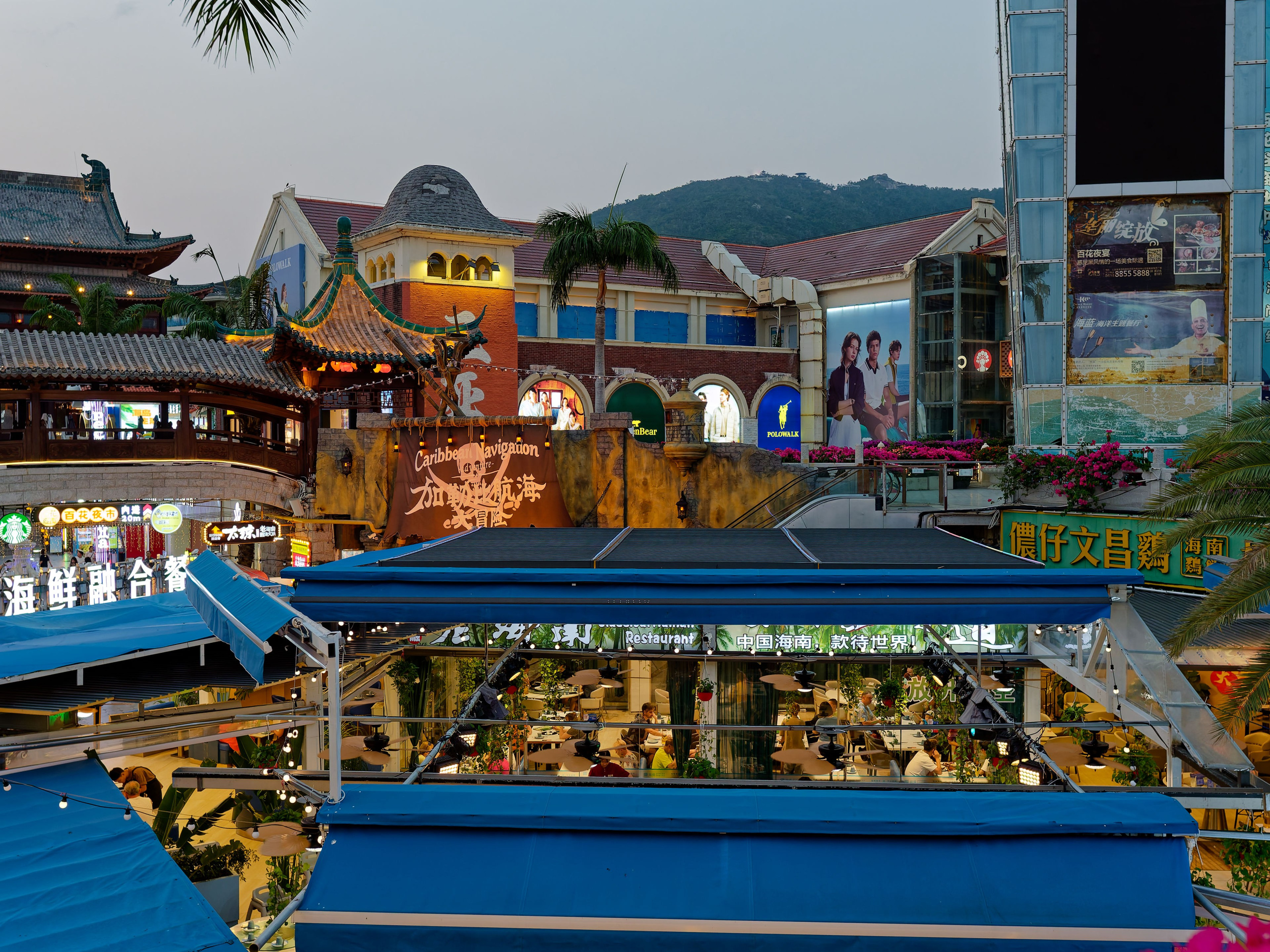 Хайнань 2026, Большой ночной базар в Ялунване. Фотопрогулки по Миру