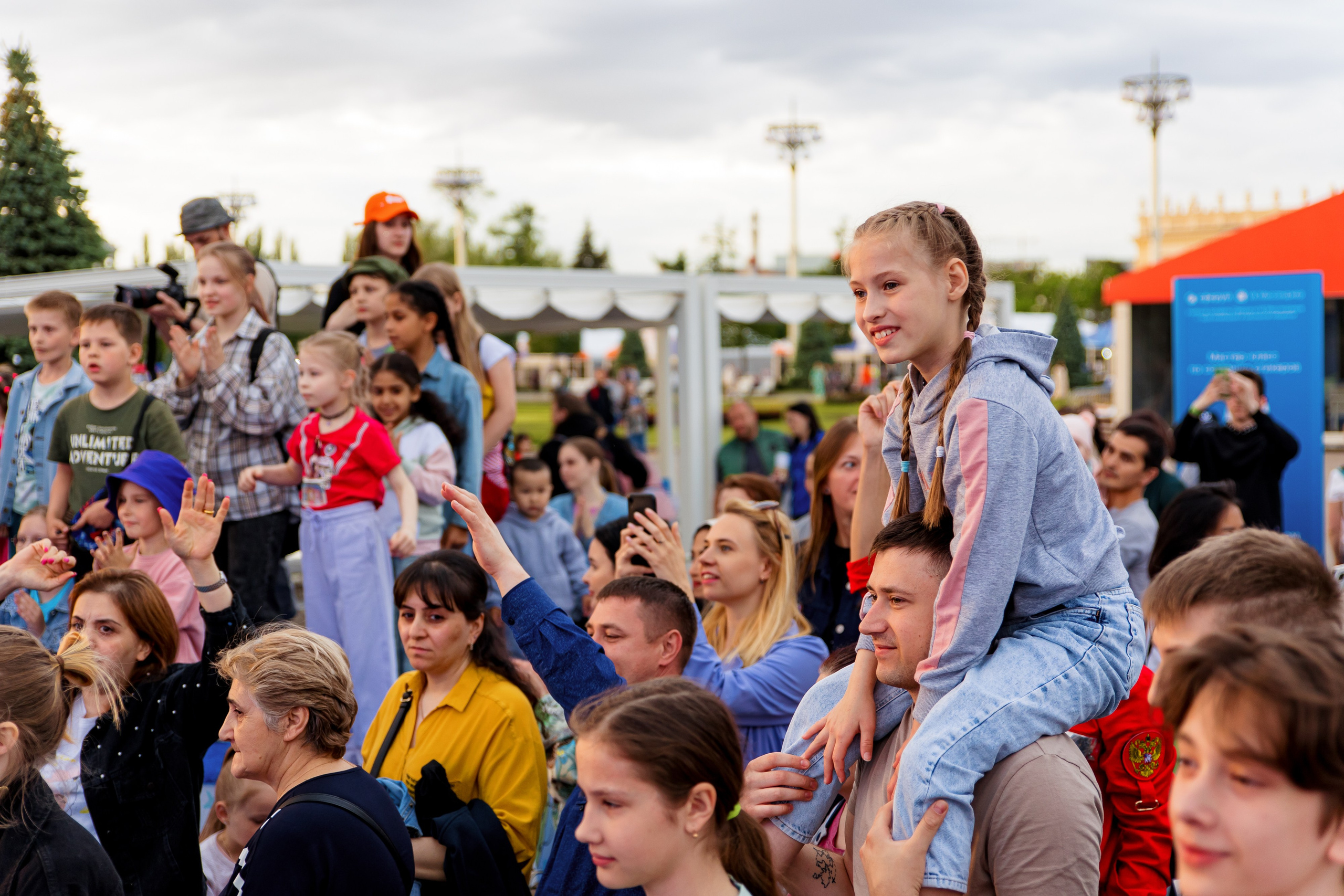 ВК Сферум | Фестиваль «Движение первых». Репортажный фотограф Семён Борисов | Москва