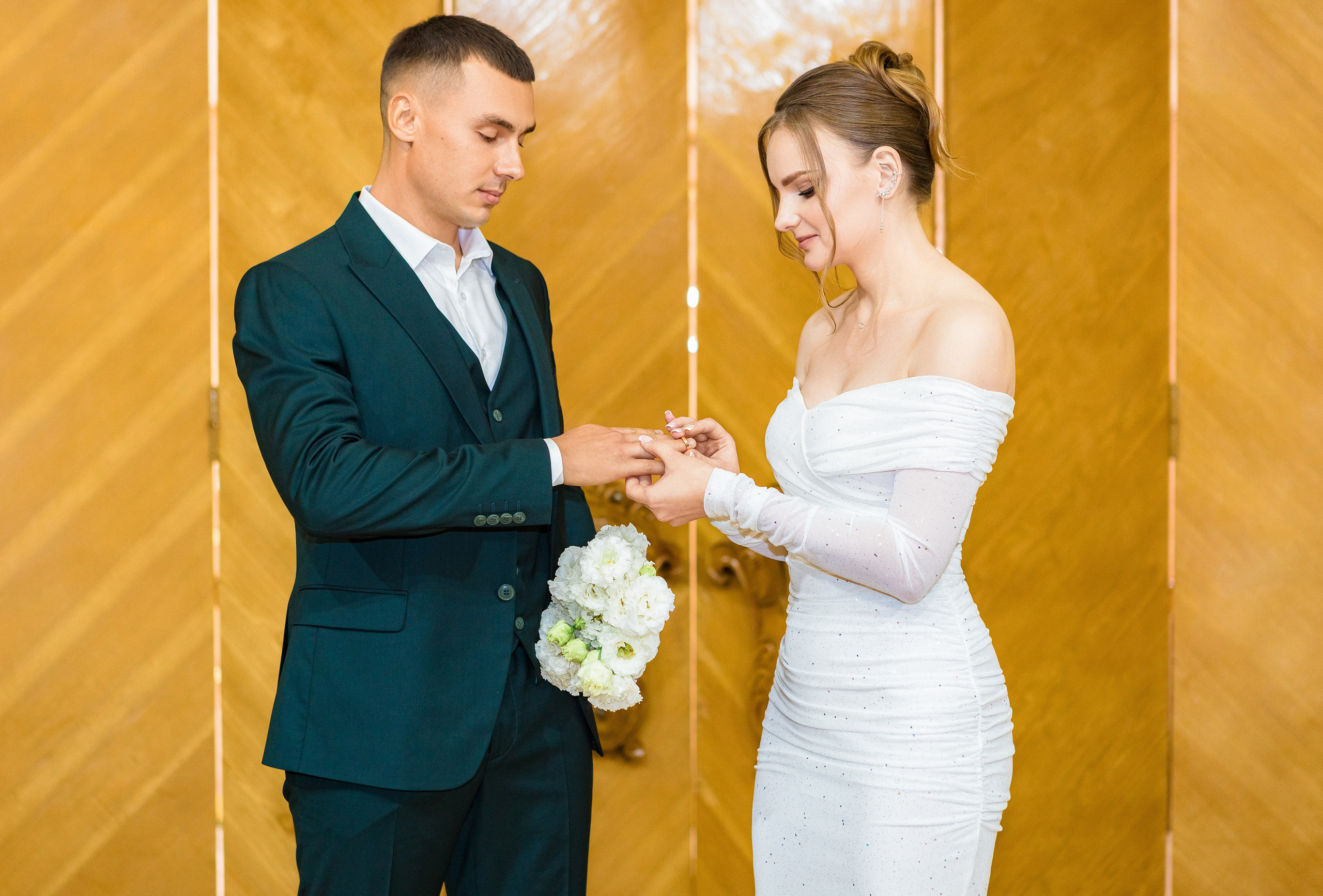 Р+В. ЗАГС и прогулка. Семейный и свадебный фотограф в Волгограде Мария Богданова