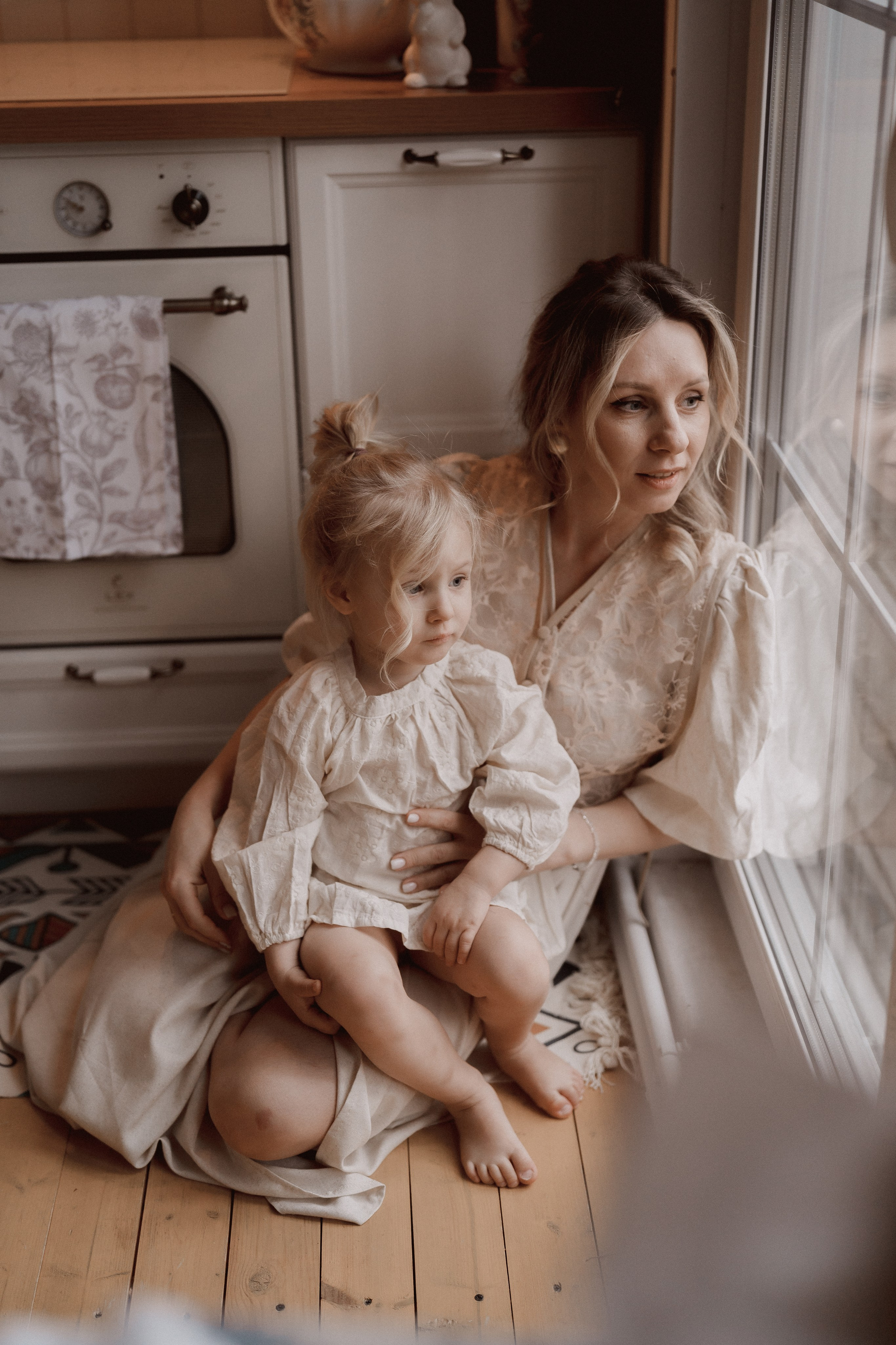 Лея и Ксения в фотодаче Ландыши. Семейный и детский фотограф в Сергиев Посаде, Хотьково Якимчук Любовь