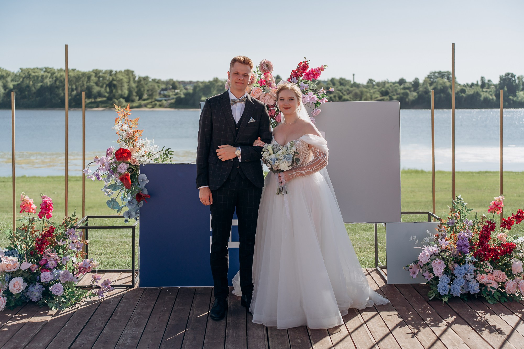 Свадебная фотосессия в глэмпинге. Свадебный и репортажный фотограф в Ярославле Евгений Сальников