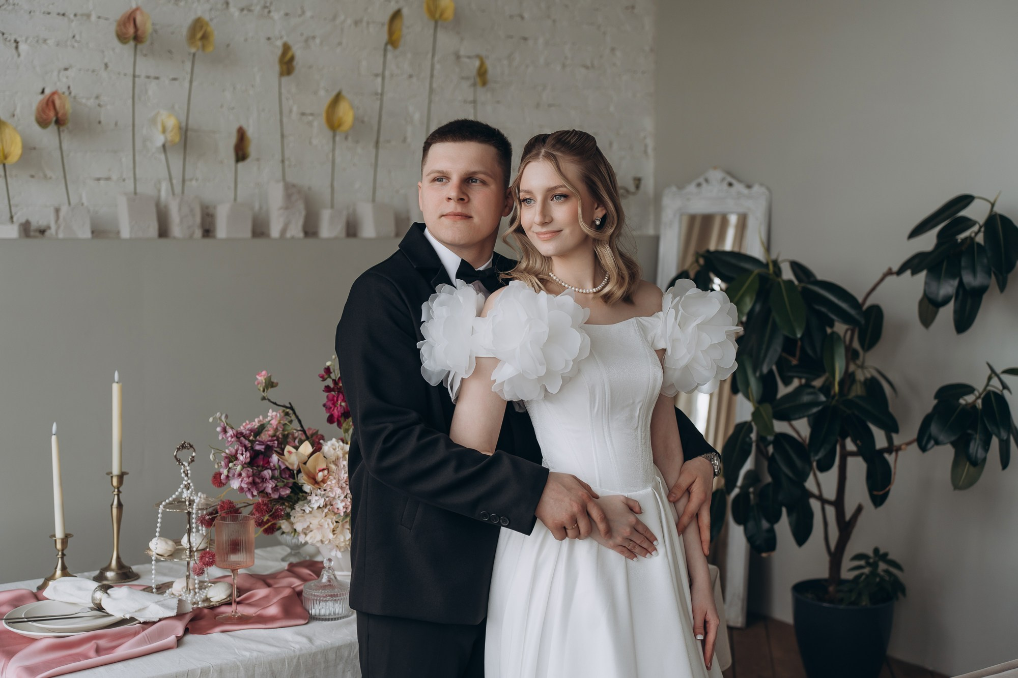 Свадебная фотосессия в студии. Свадебный и репортажный фотограф в Ярославле Евгений Сальников