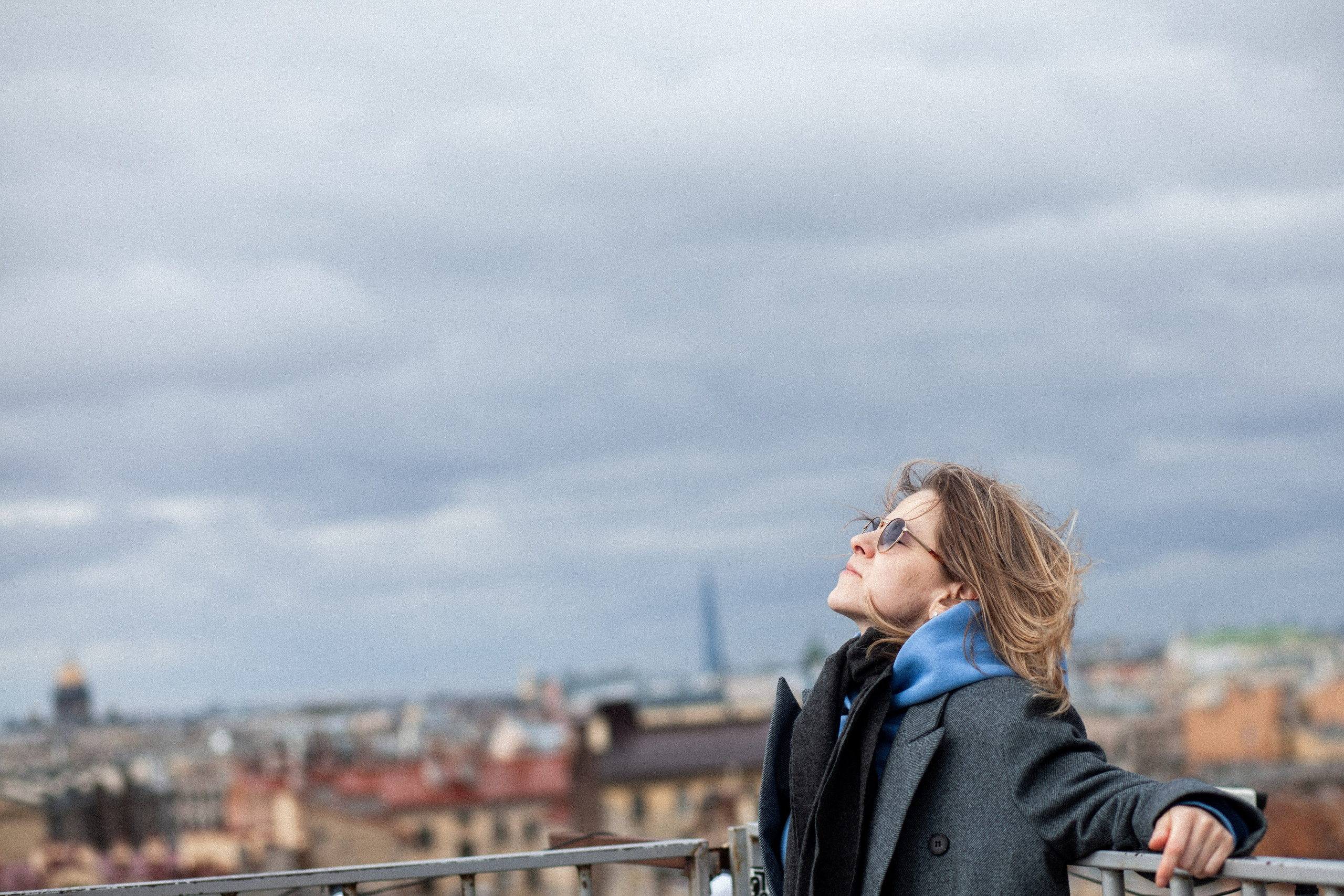 Ульяна. Ветер. Питер. Илья Михачёв Фотограф ПРО людей