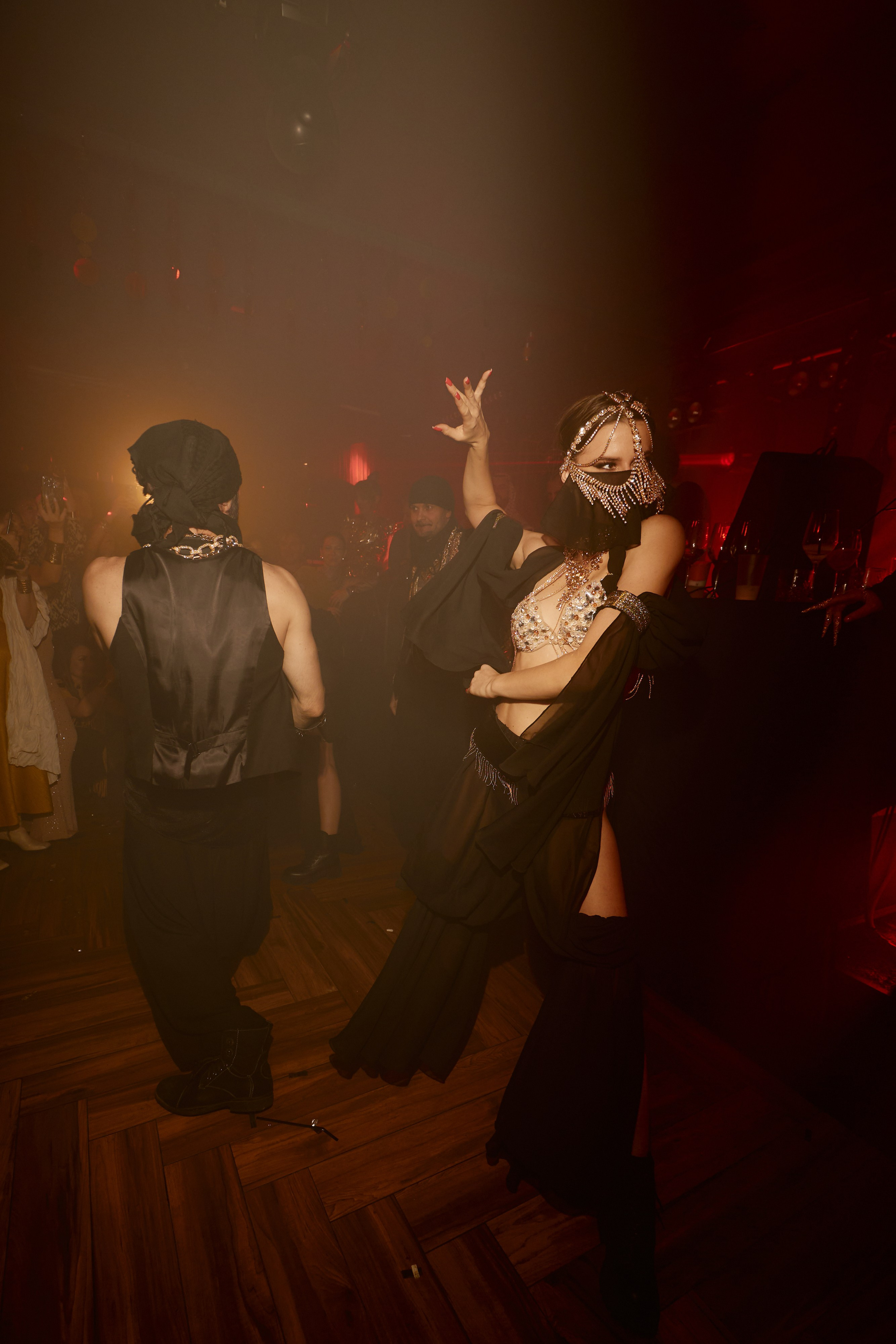 ILLEGAL FRIENDS MIRAGE. ФОТОГРАФ НА МЕРОПРИЯТИЕ ОТ СОЛЬ МЕДИА PRODUCTION