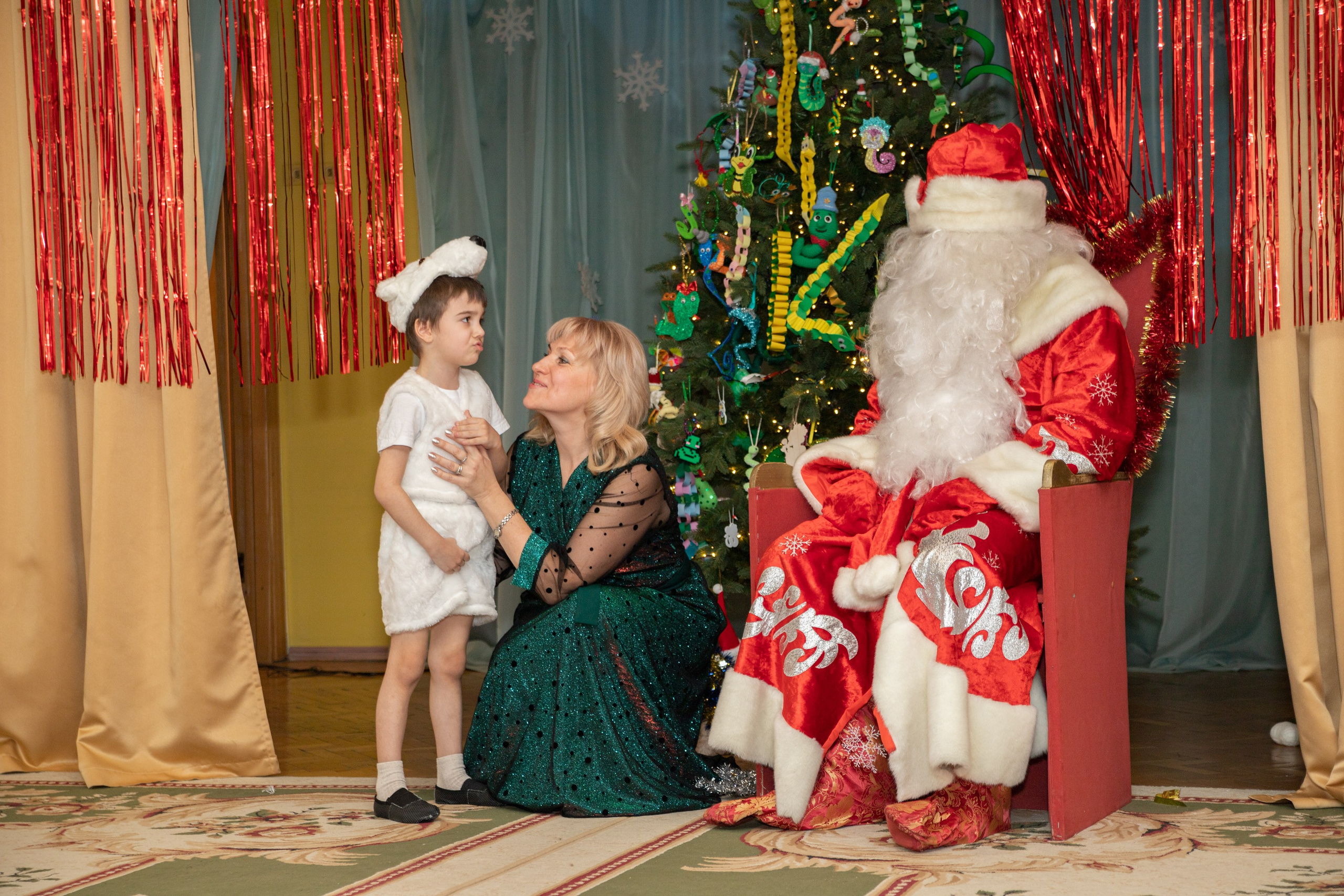 Новогодний утренник в садике. Фотограф-дизайнер, семейный фотограф, фуд-фотограф в Москве и Московской области Лаврова Анна