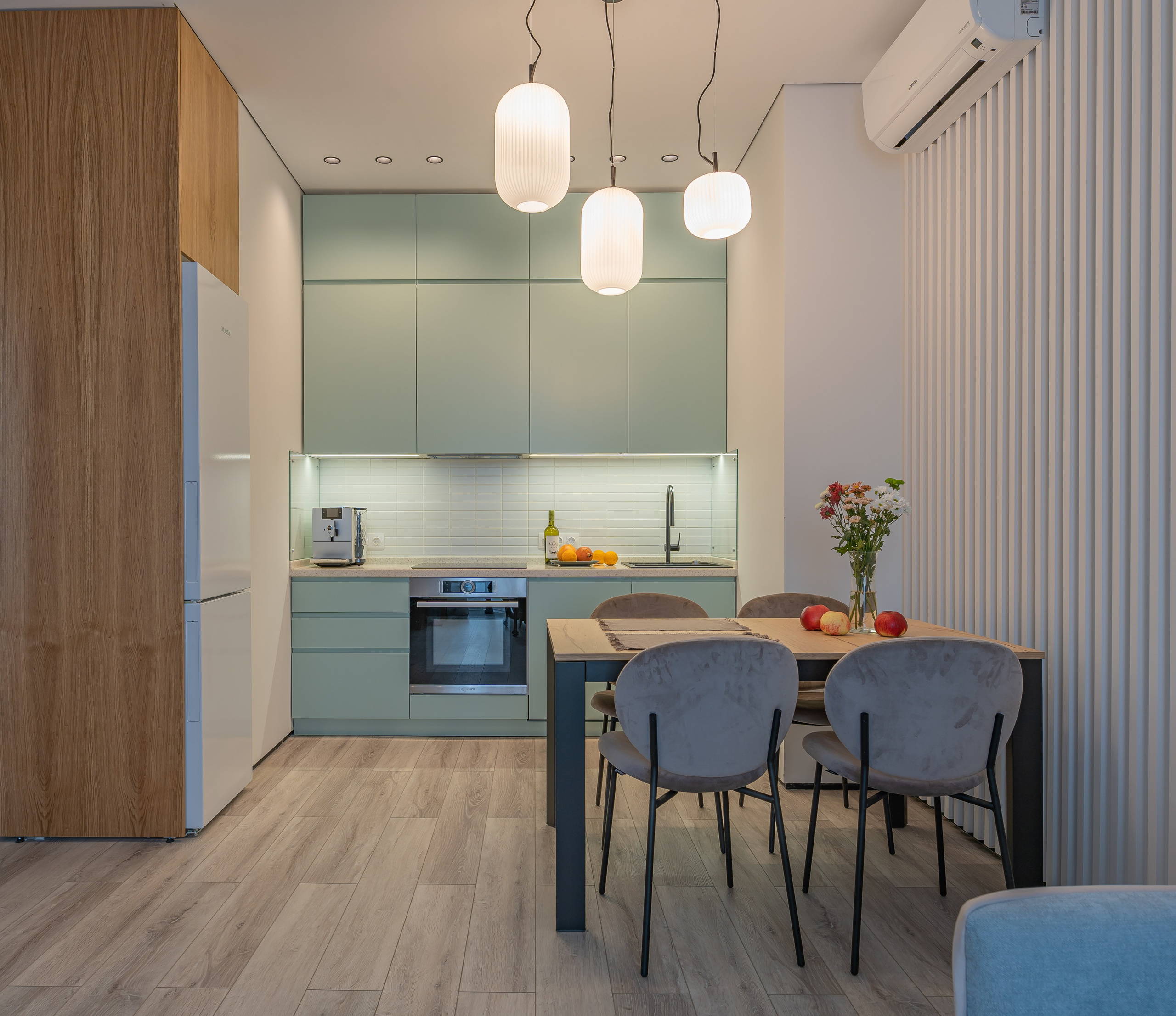 Алматы, Bureau2×2 — реализованный дизайн-проект квартиры, ноябрь 2022. Интерьерный фотограф Алматы