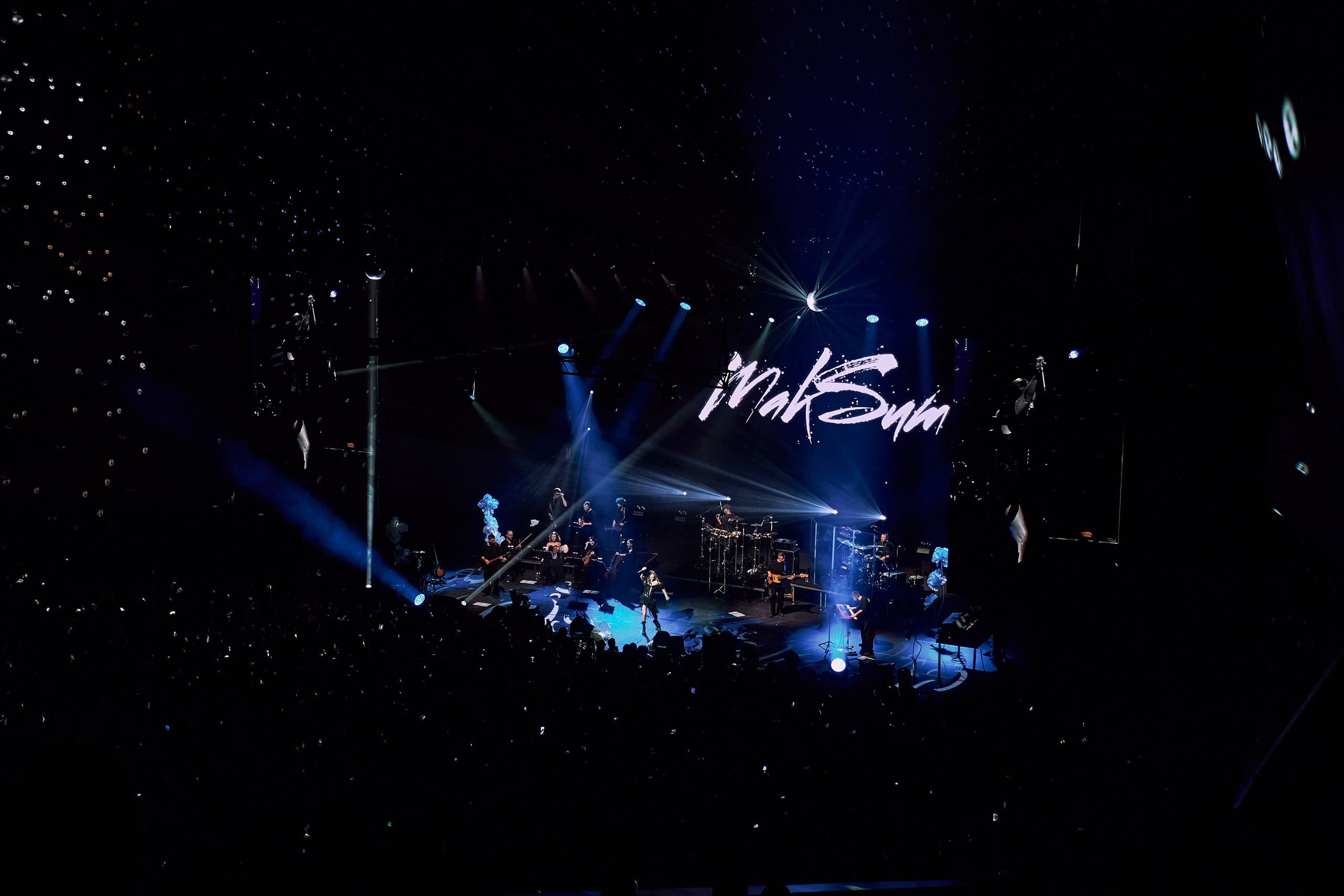 МАКСИМ & TELECLUB. Yekaterinburg, Sochi, Istanbul, Tiflis-Bshari Zaana’da fotoğrafçı