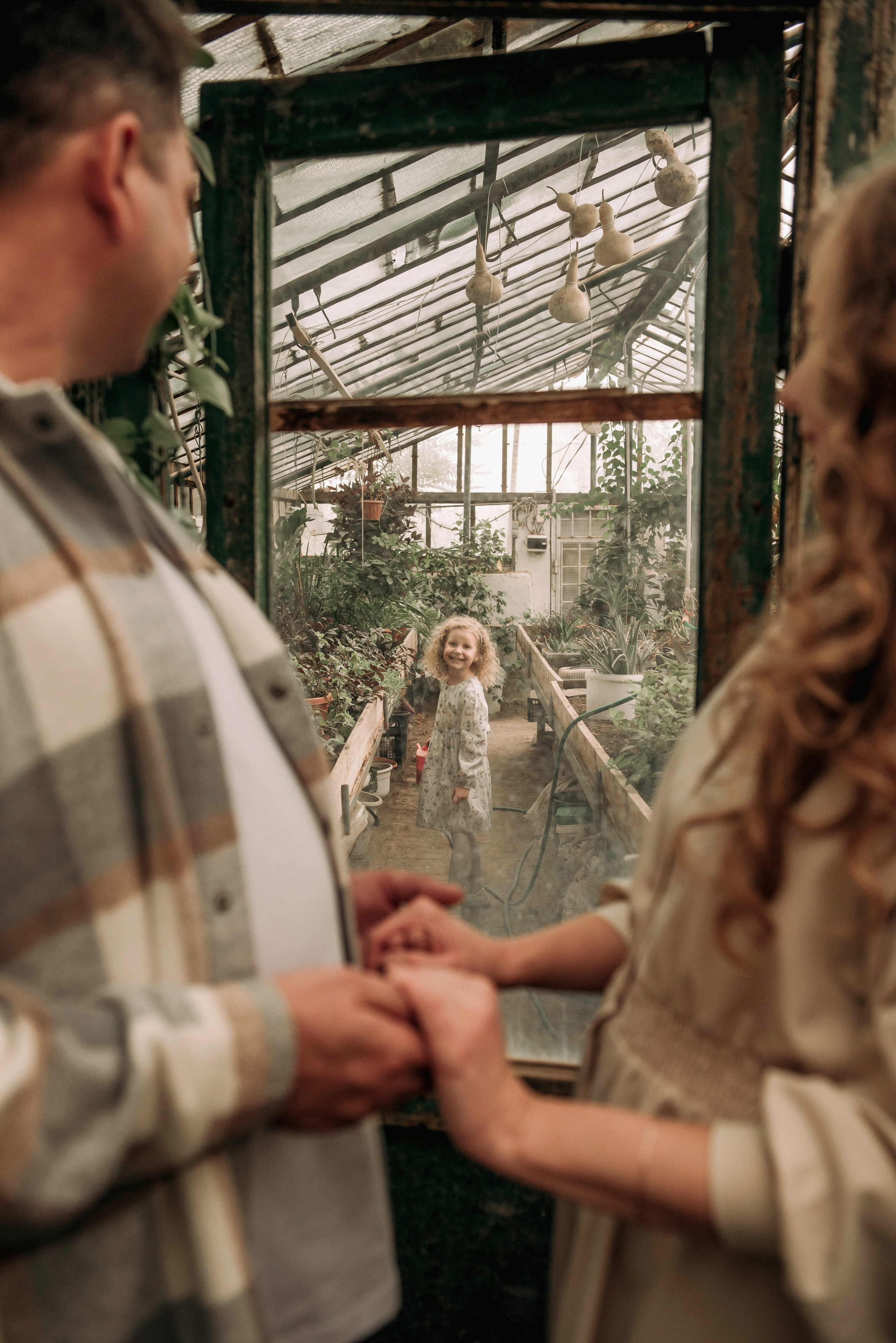 Семейная съёмка в оранжерее. Семейный фотограф в Новочеркасске Виктория Громова