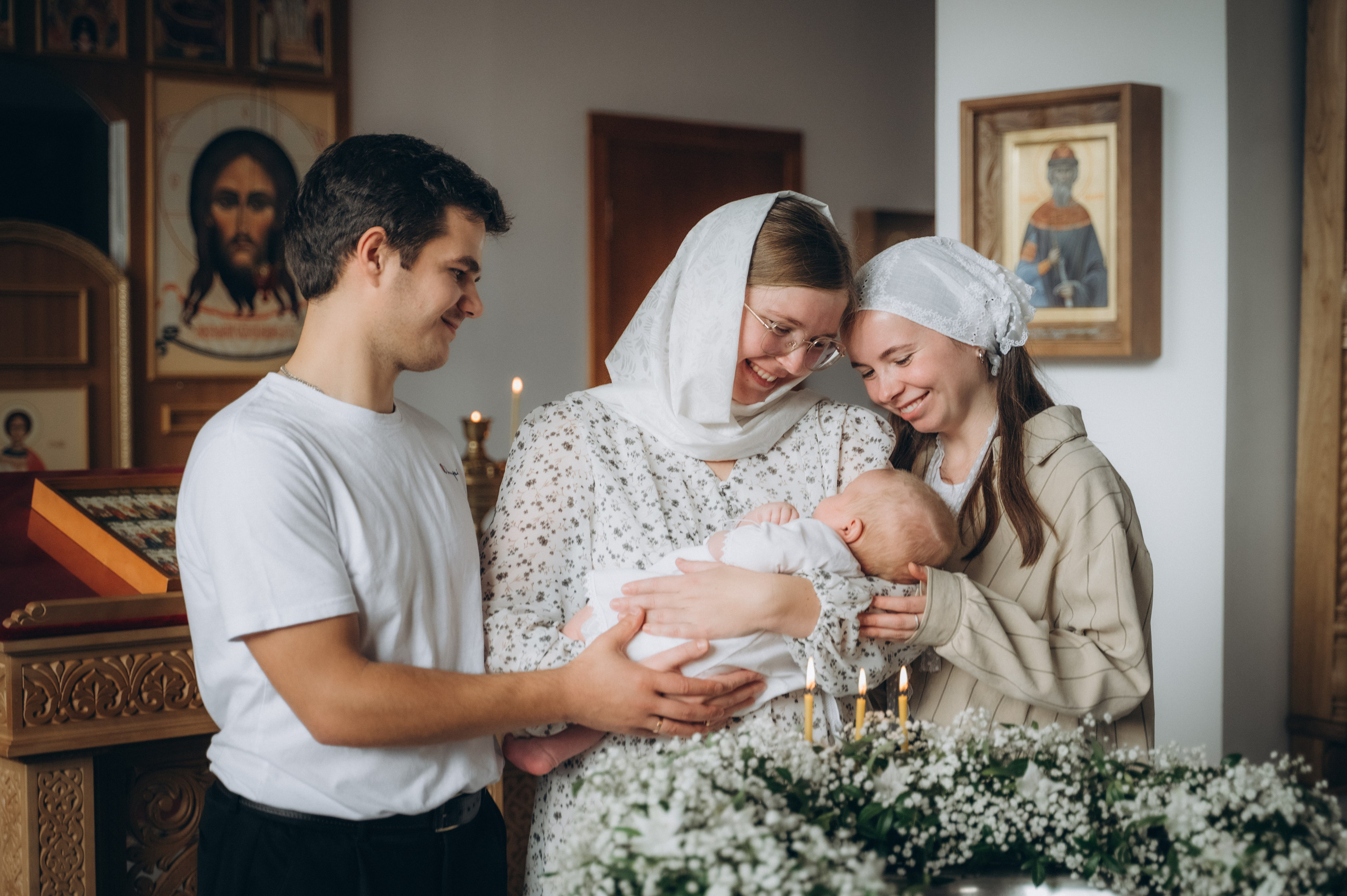 Крещение Ромы (Приход храма святой Равноапостольной княгини Ольги). Семейный фотограф в Минске Дарья Дреко