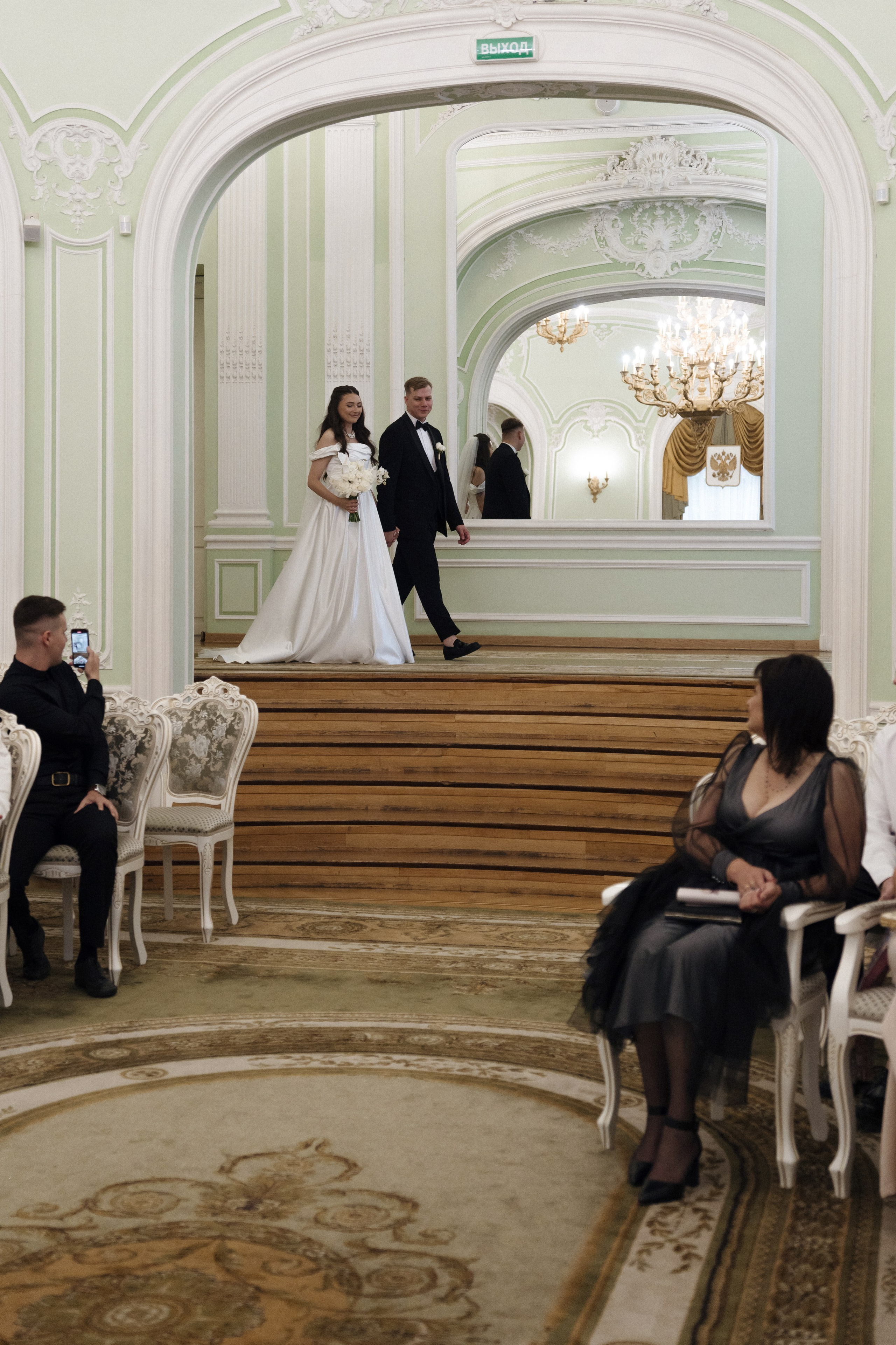 Social club. Свадебный фотограф в Петербурге Таша Вайб