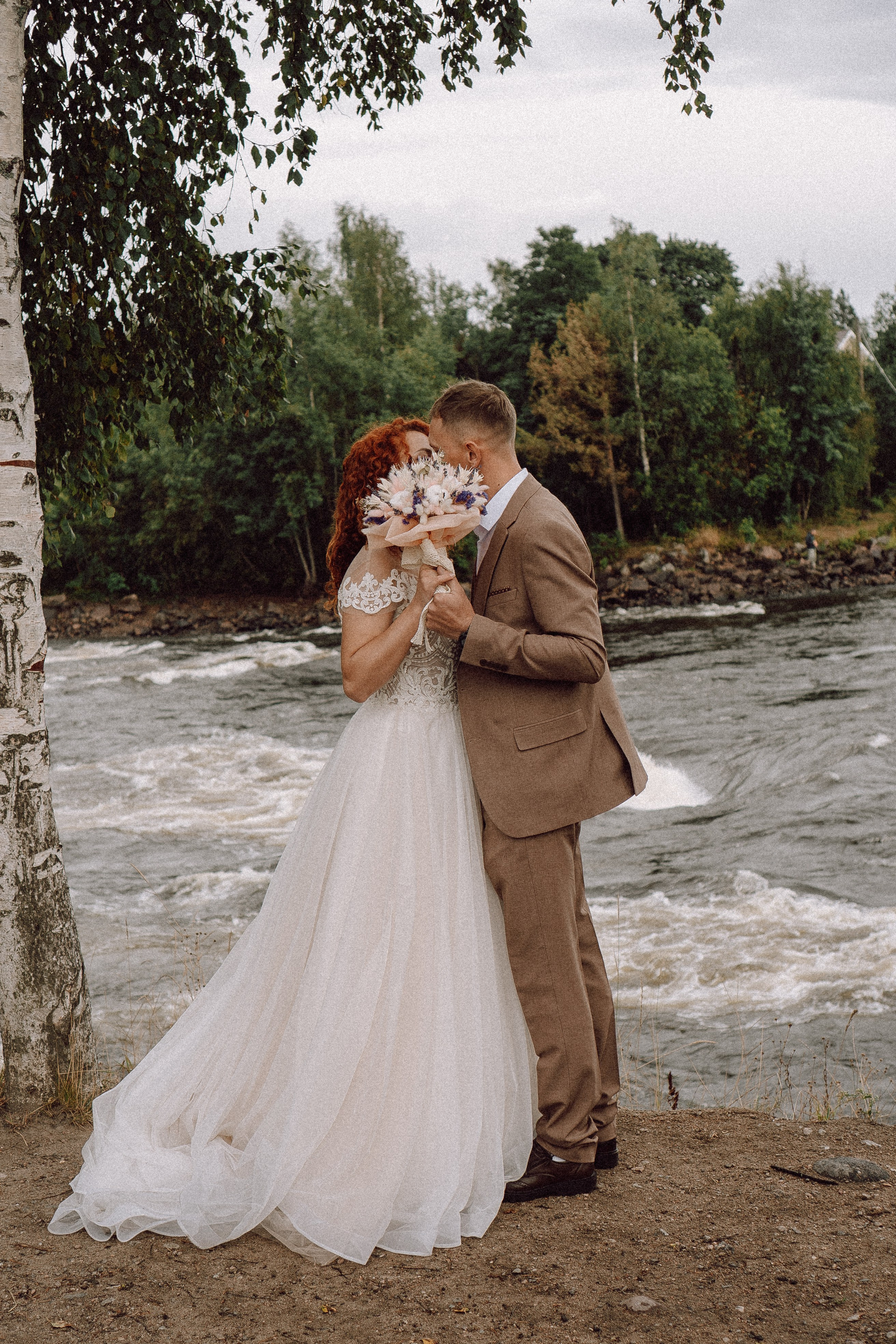 СВАДЕБНАЯ ФОТОСЕССИИЯ ПАРЫ В ГОРОДЕ ПРИОЗЕРСК В СОСНОВОМ ЛЕСУ И С ПИКАПОМ. Профессиональный фотограф, Санкт-Петербург — Виктория Богомолова
