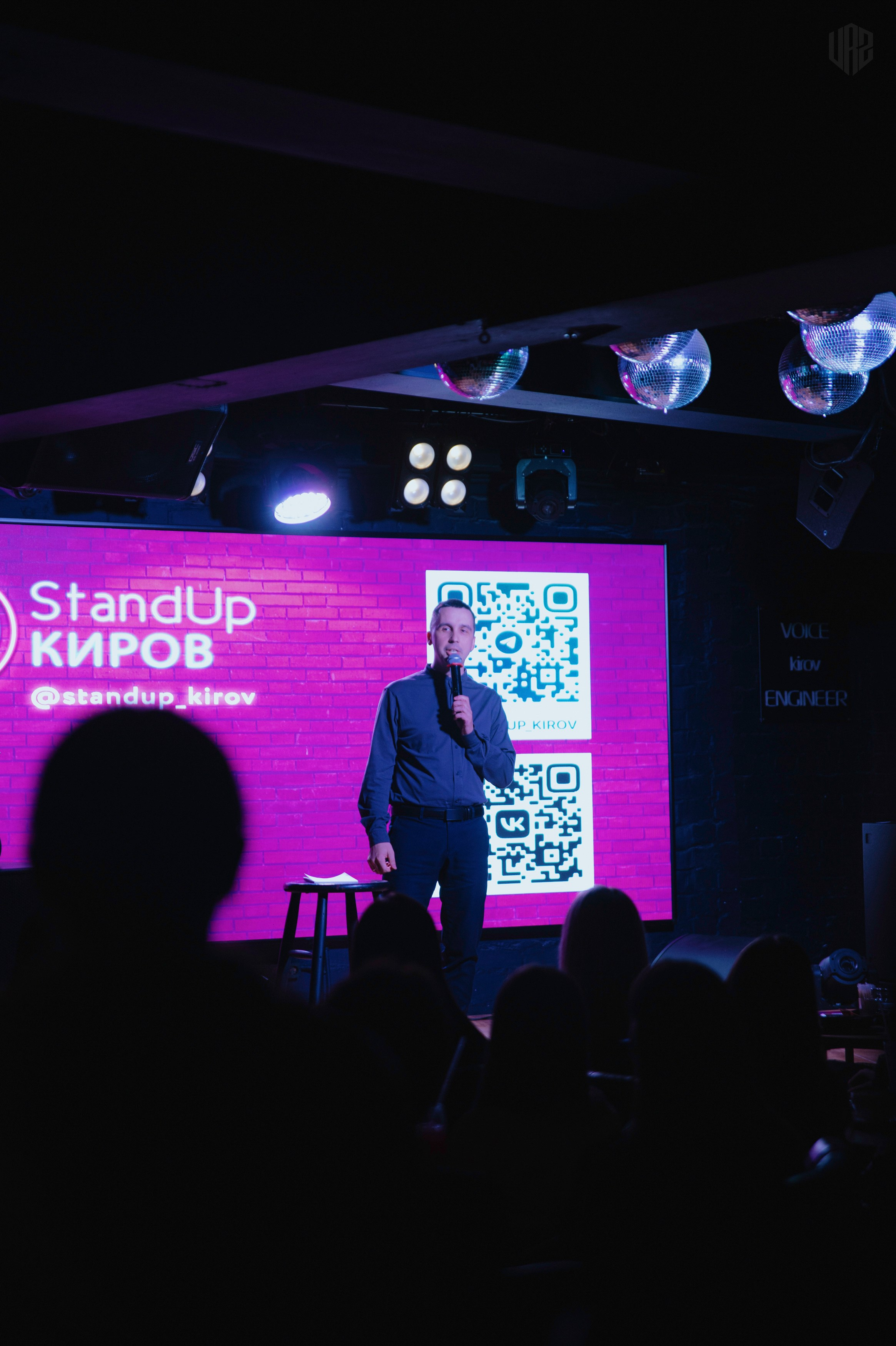 Stand up медицинских работников. Контент фотограф Илья Урс