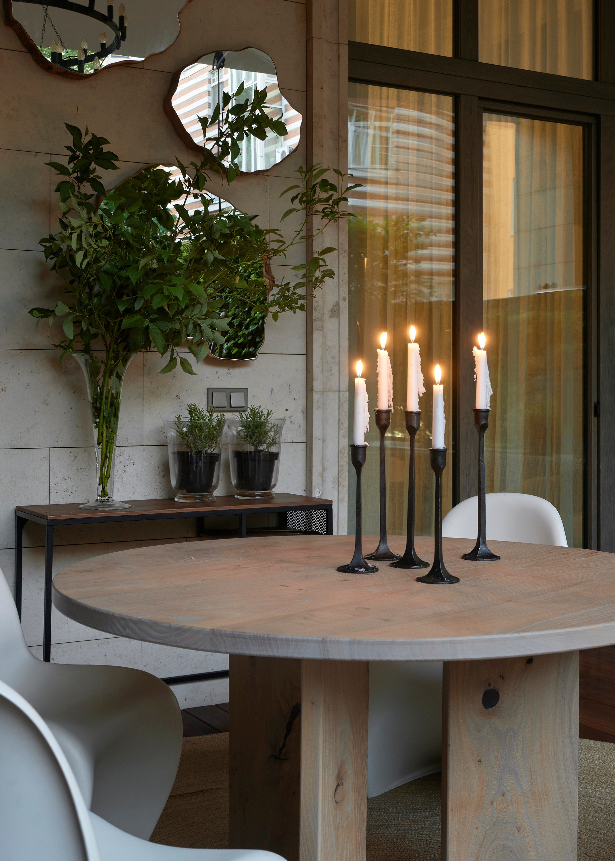 Ландшафтный и интерьерный фотограф Наталья Соловьева. Фотосъемка частного сада в центре Москвы | interioto