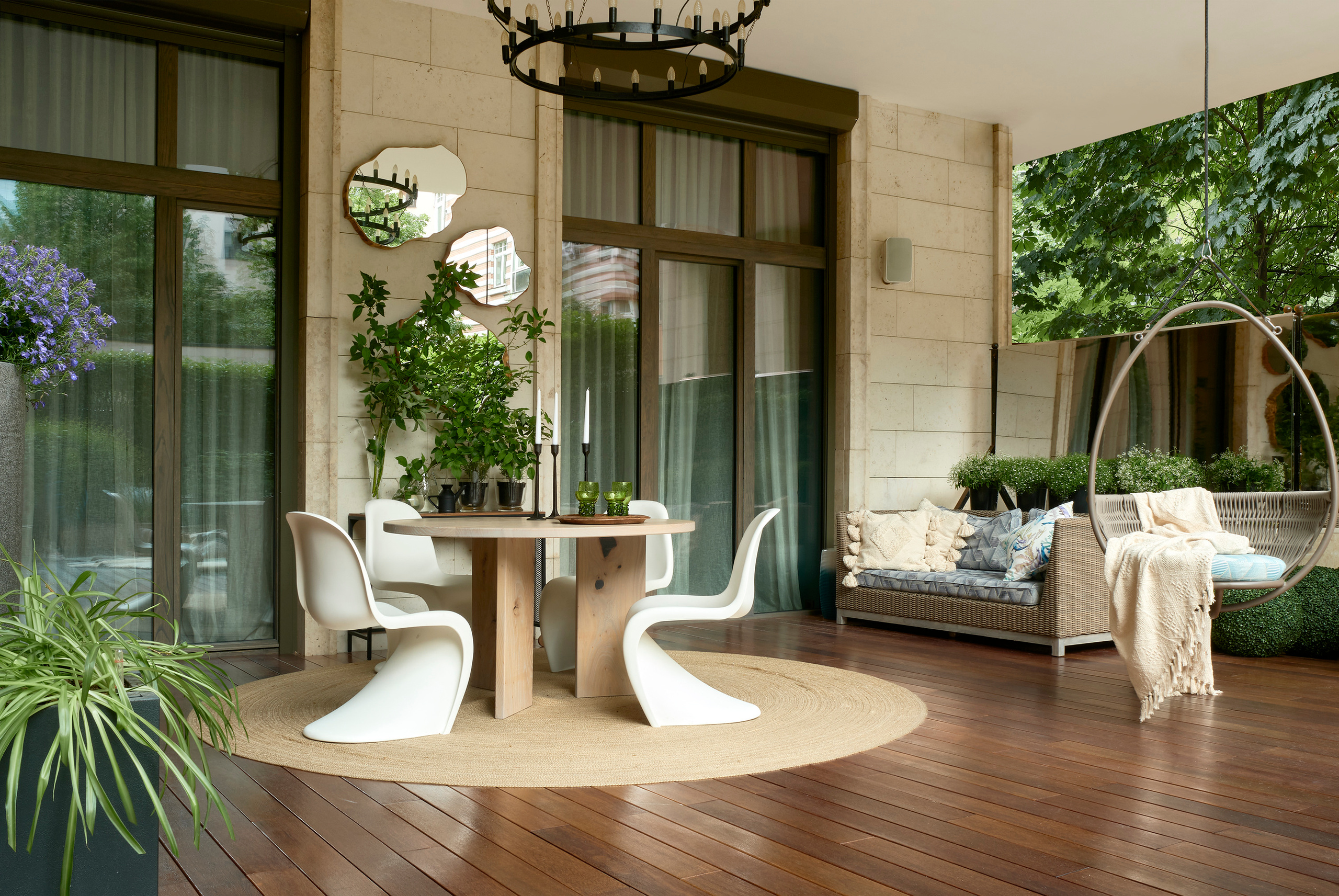 Ландшафтный и интерьерный фотограф Наталья Соловьева. Фотосъемка частного сада в центре Москвы | interioto