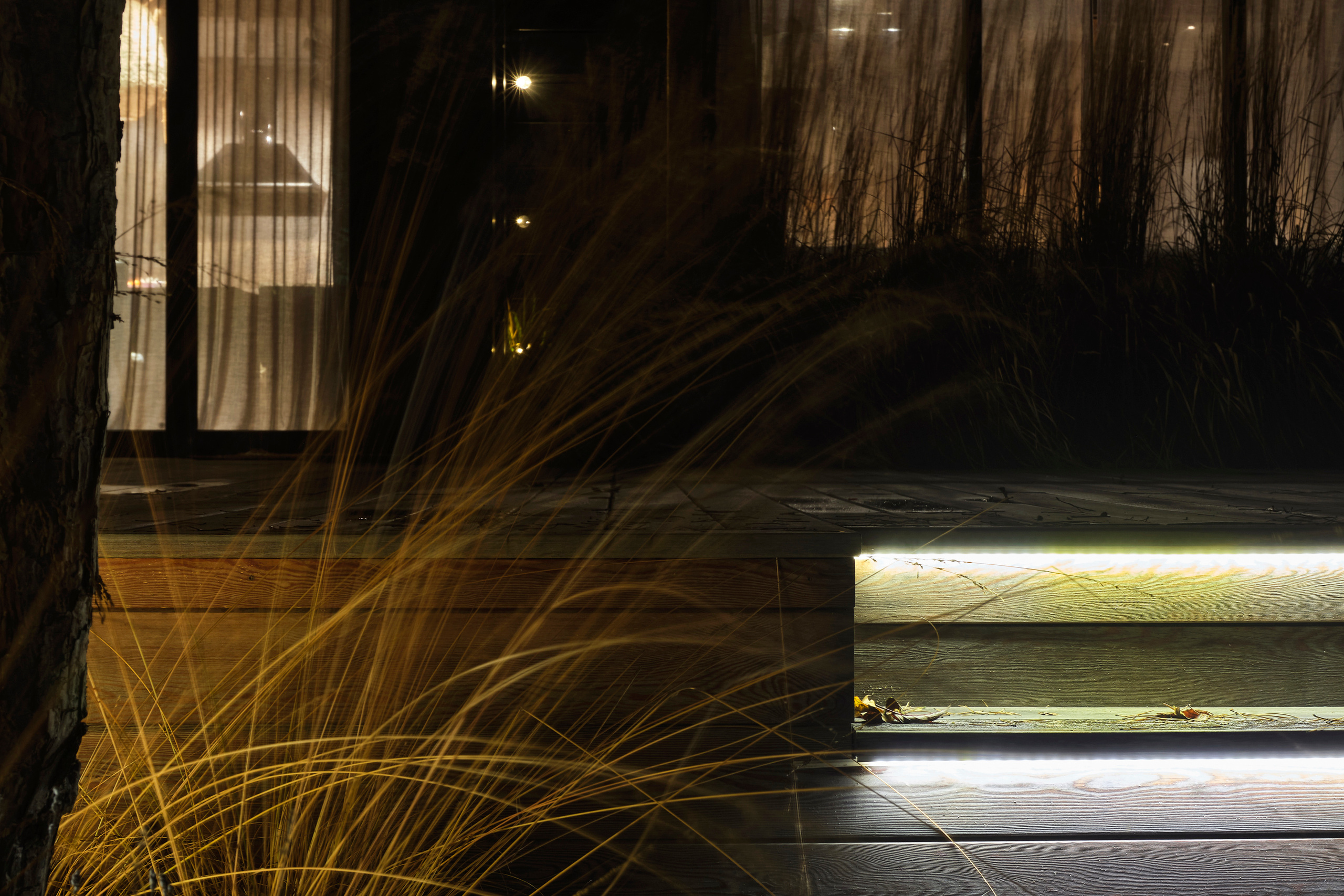 Ландшафтный и интерьерный фотограф Наталья Соловьева. Фотосъемка частного сада Оксаны Пак | interioto