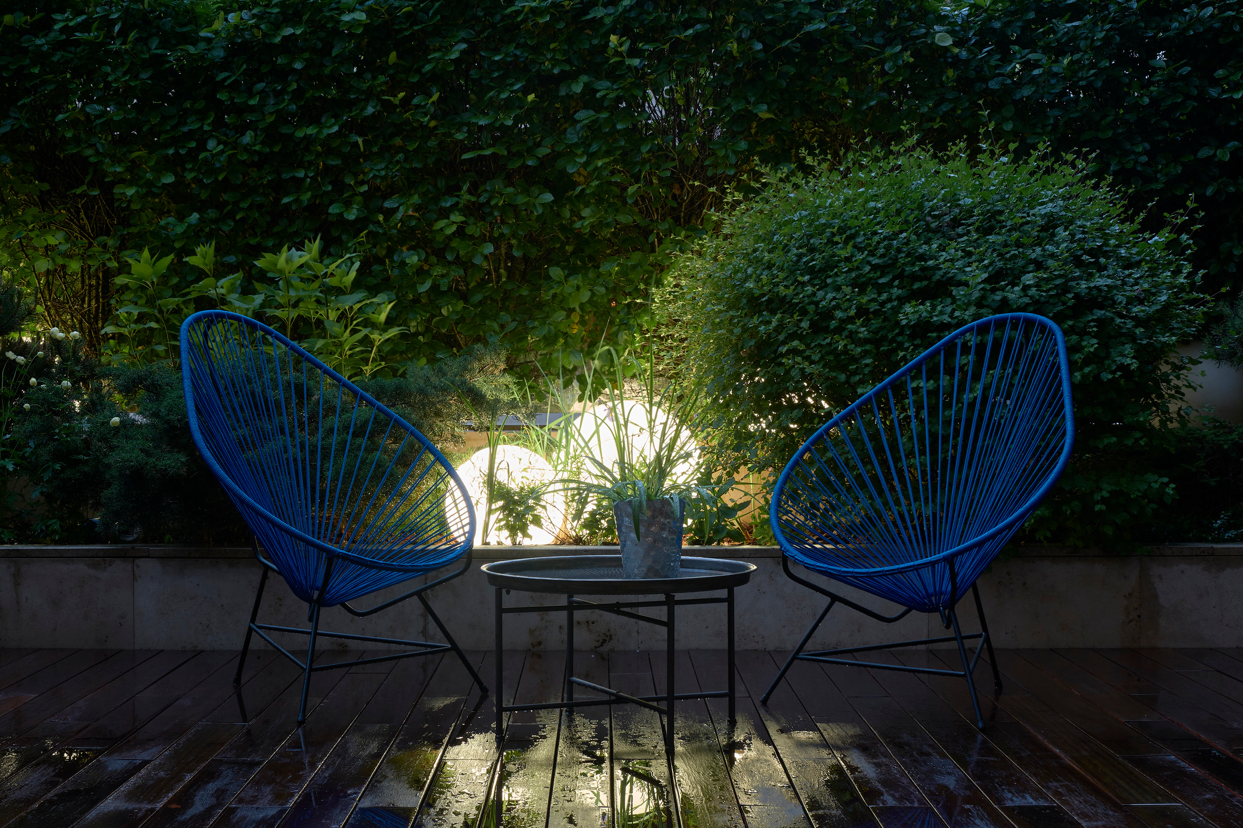 Ландшафтный и интерьерный фотограф Наталья Соловьева. Фотосъемка частного сада в центре Москвы | interioto