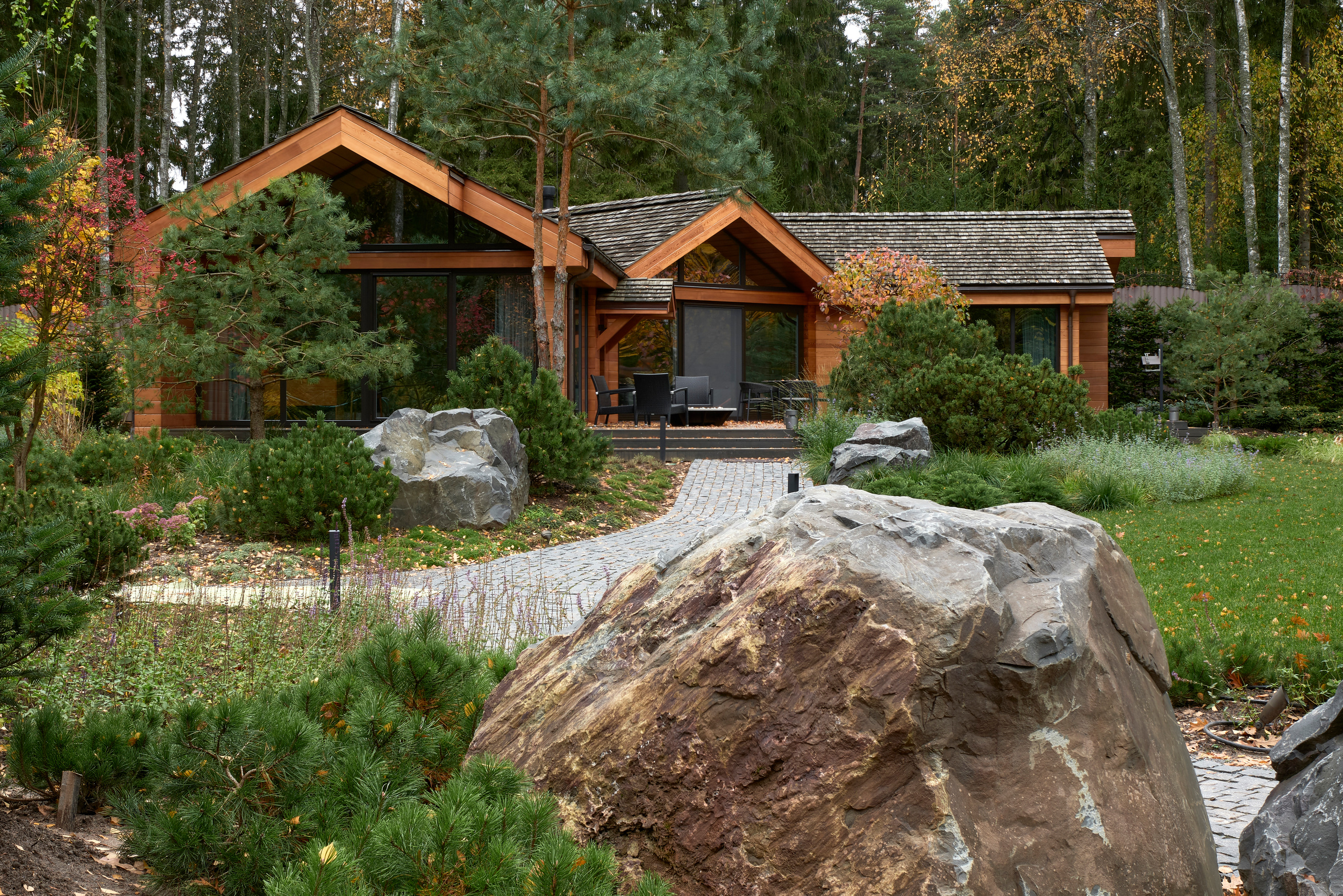 Ландшафтный и интерьерный фотограф Наталья Соловьева. Фотосъемка сада в Репино для ландшафтной студии lburo | interioto