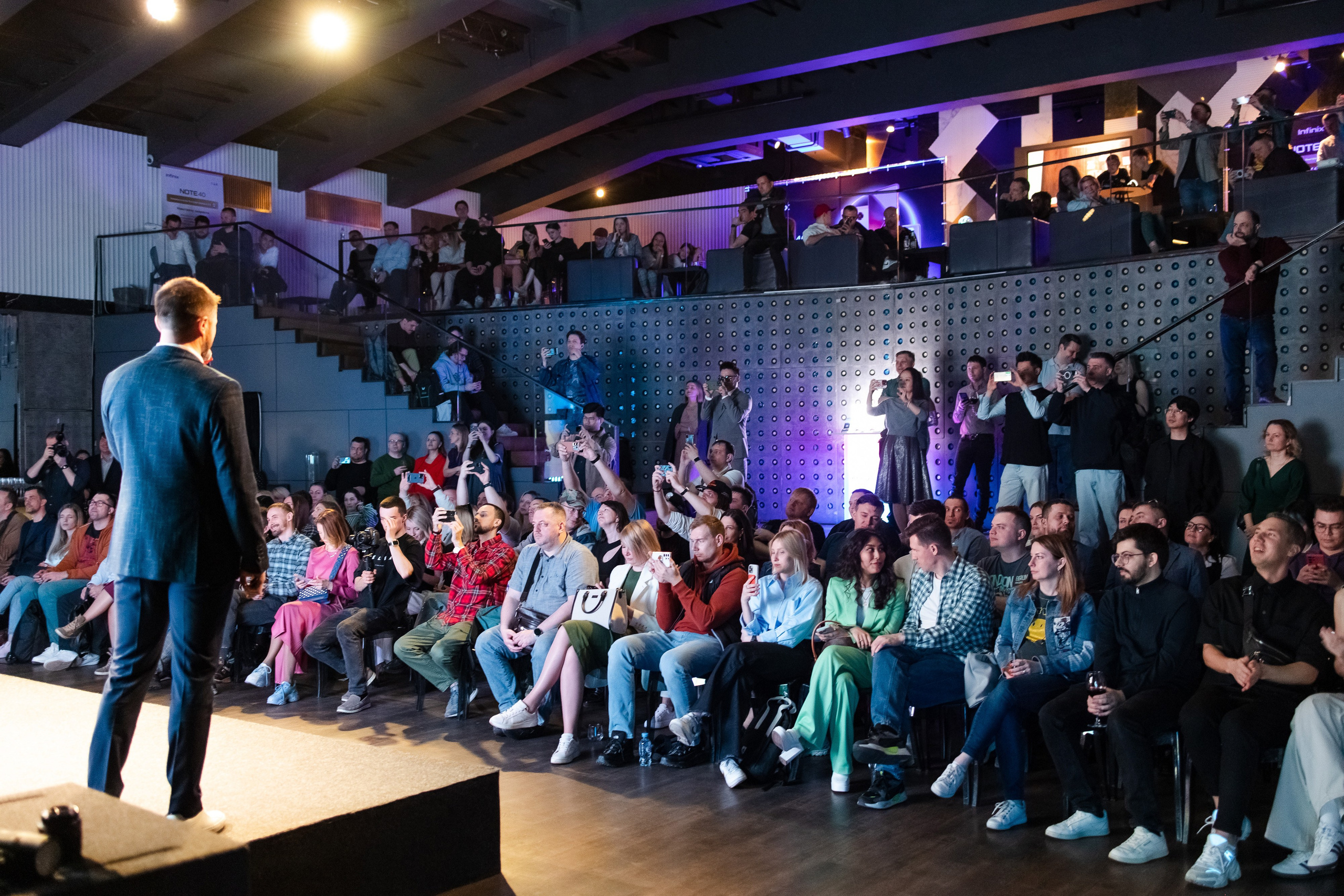 Презентация Infinix. Свадебный репортажный фотограф в Москве