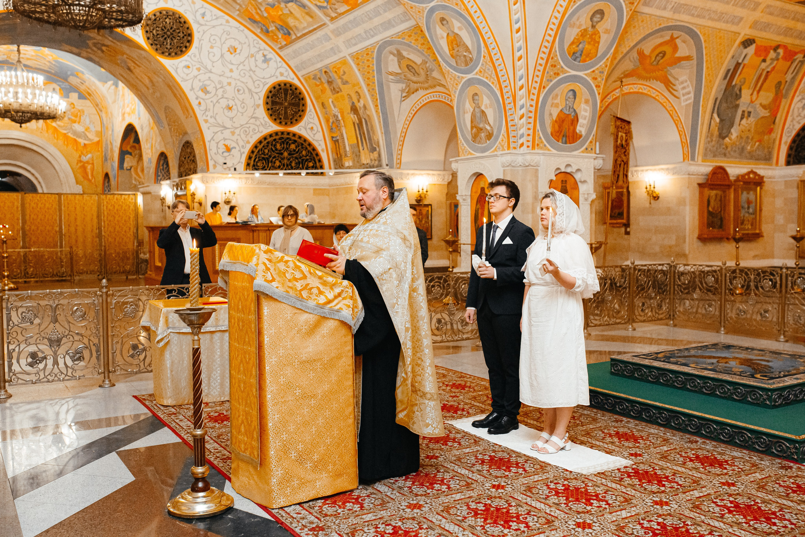 Храм Христа Спасителя. Свадебный и семейный фотограф