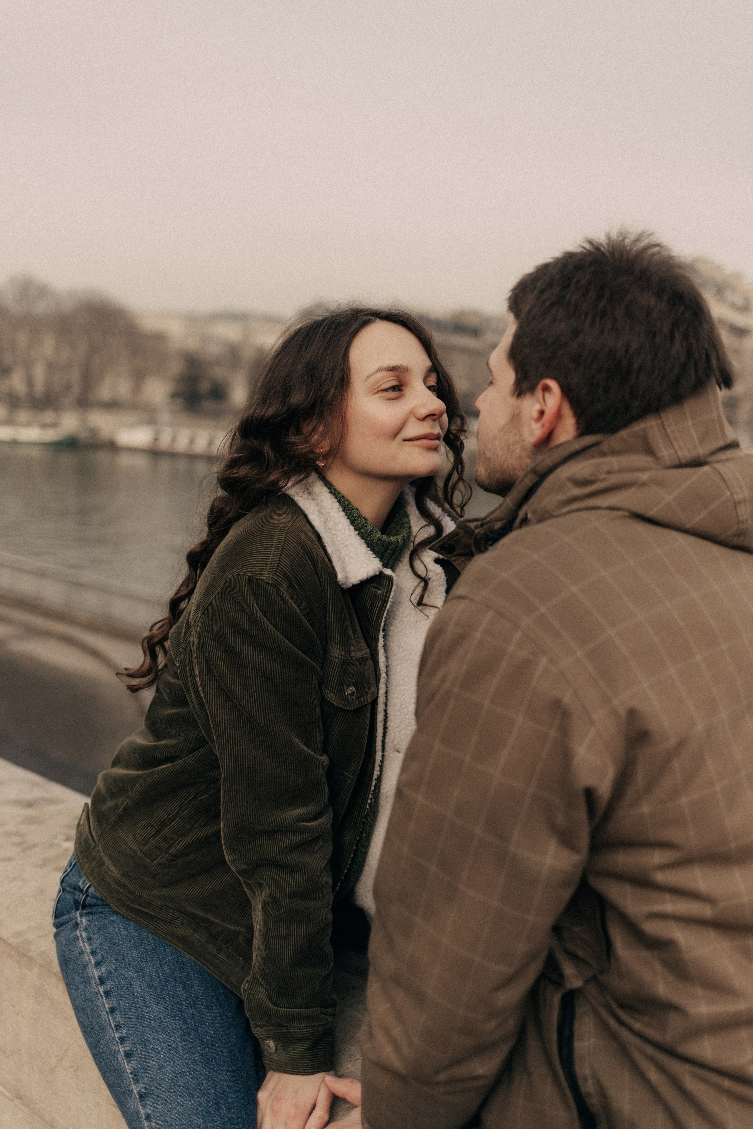 Ноябрьское утро. Фотограф в Париже