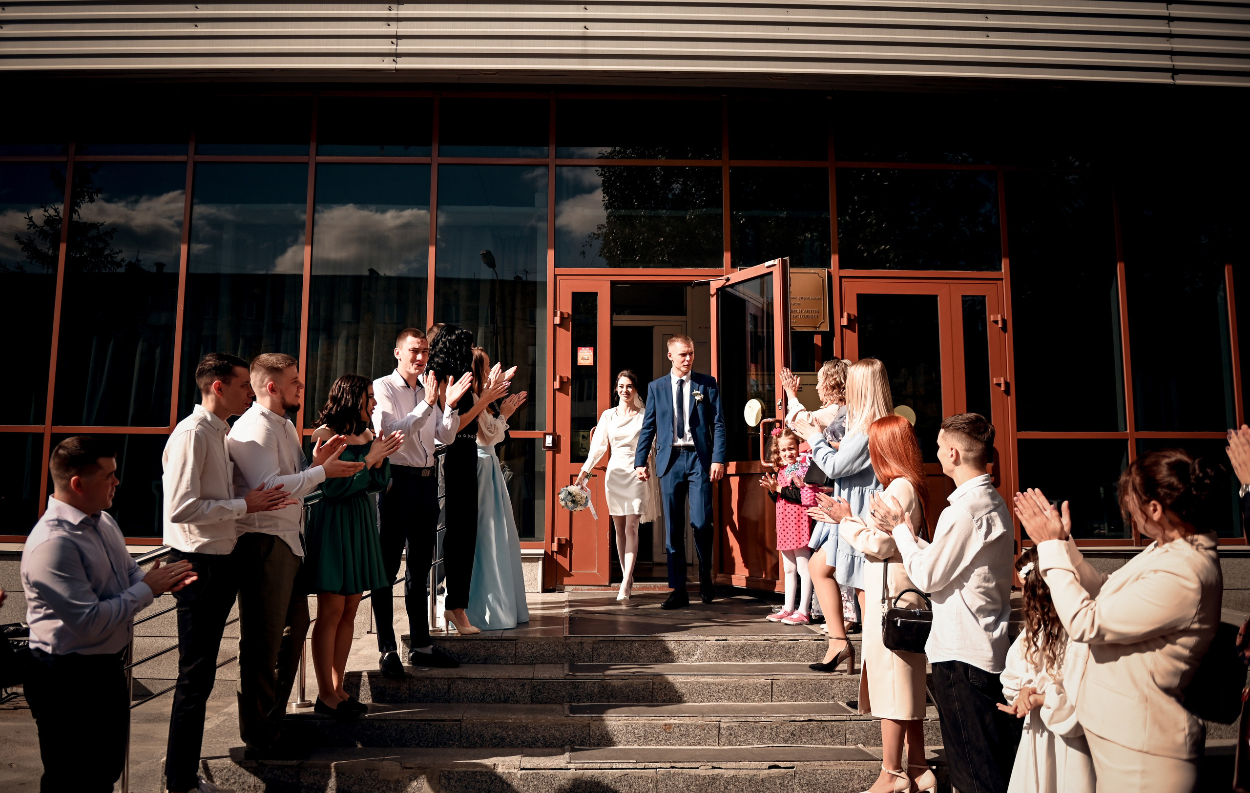 Небольшая часть фото со свадебной съемки Алексея и Даши. Свадебный, семейный, детский, контент фотограф в Омске Максим Ильин