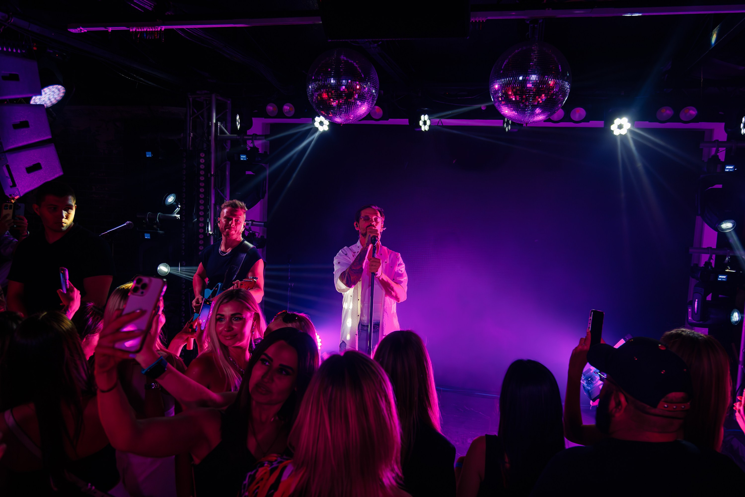 «МИША МАРВИН"_Чайка на пляже_Ялта_14.06.2025. Аминов Руслан | Фотограф