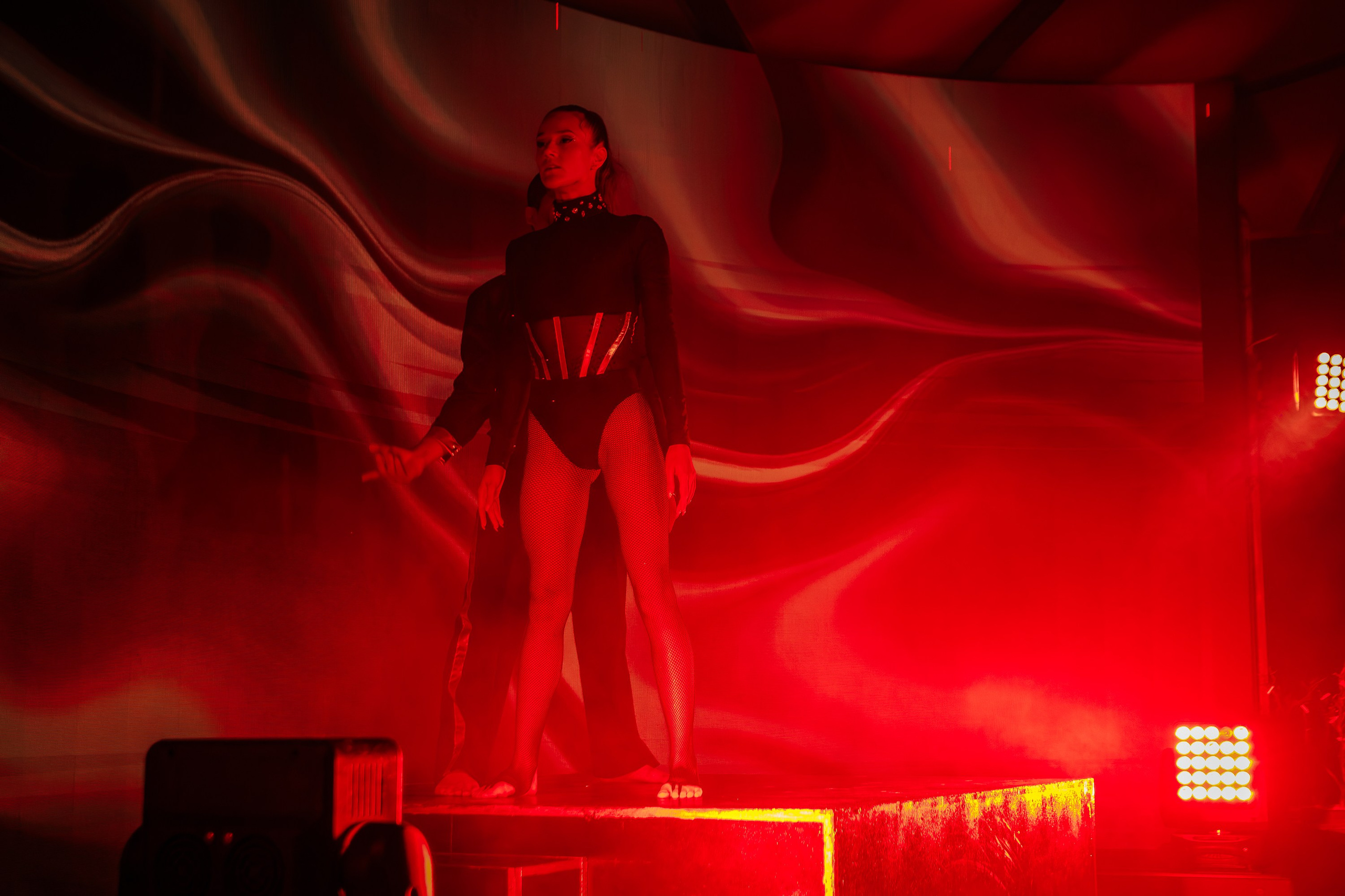 PTIZZA SHOW. Gold & Black in Ptizza Bar_Ялта_6.07.2025. Аминов Руслан | Фотограф