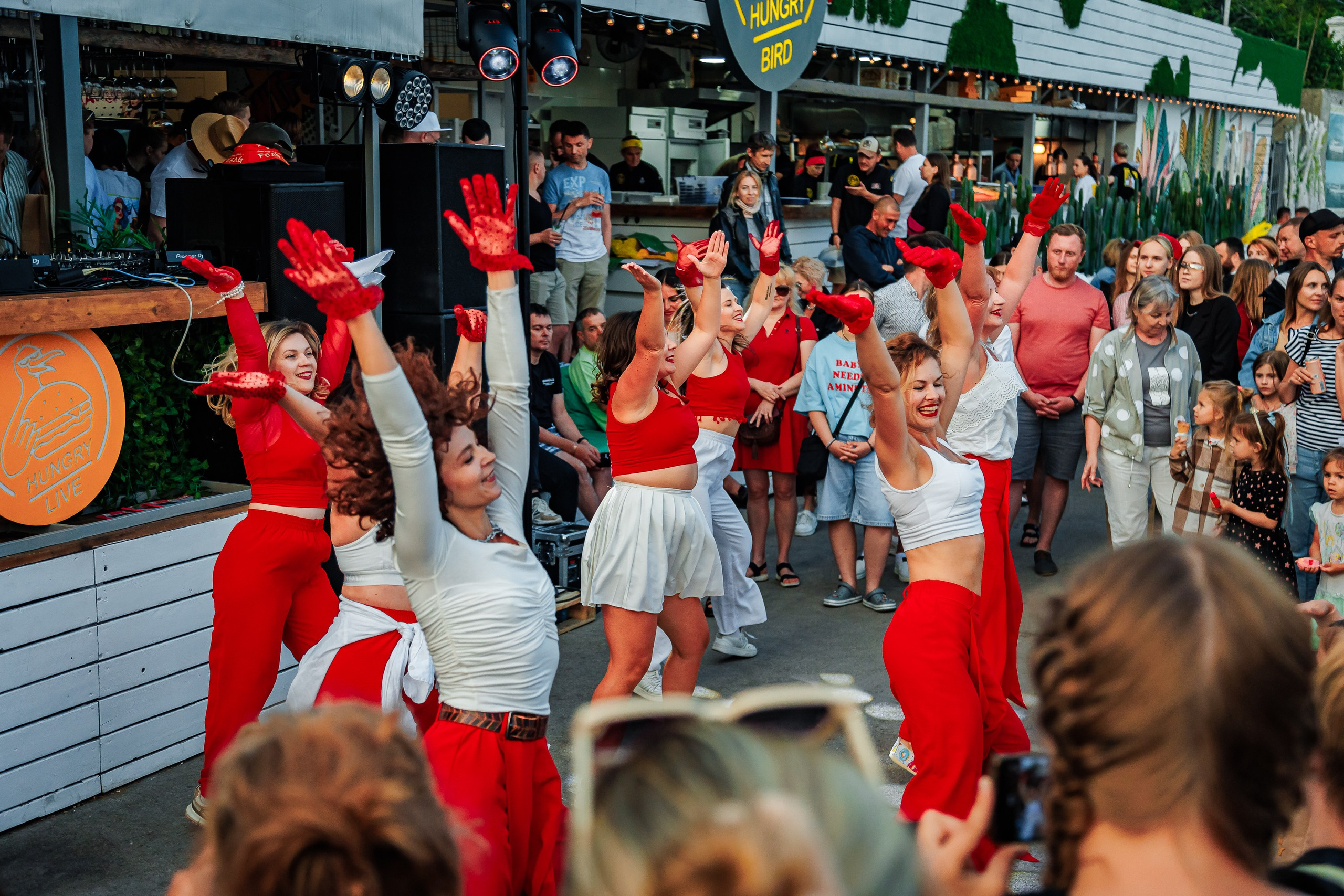 Открытие сезона в HUNGRY BIRD_Симеиз_Крым_14.06.2025. Аминов Руслан | Фотограф